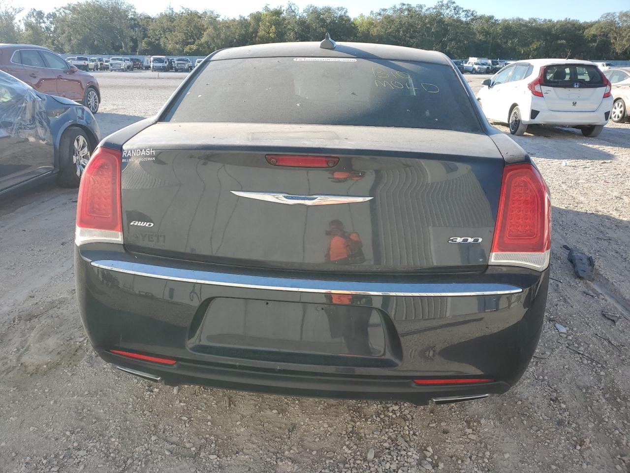 VIN 2C3CCARG5HH614578 2017 CHRYSLER 300 no.6