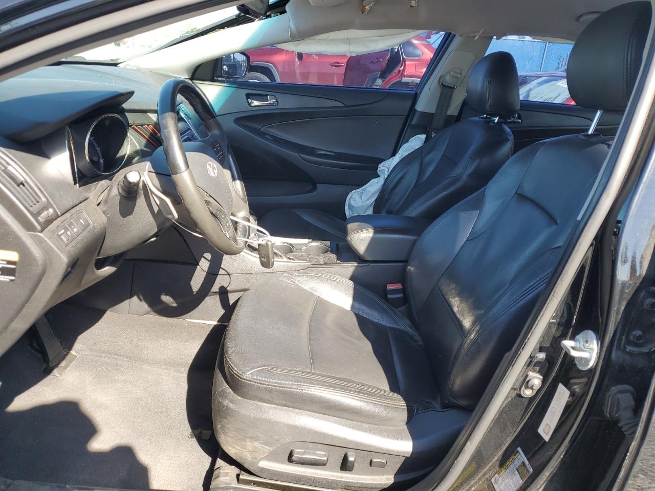 2012 Hyundai Sonata - Image 7