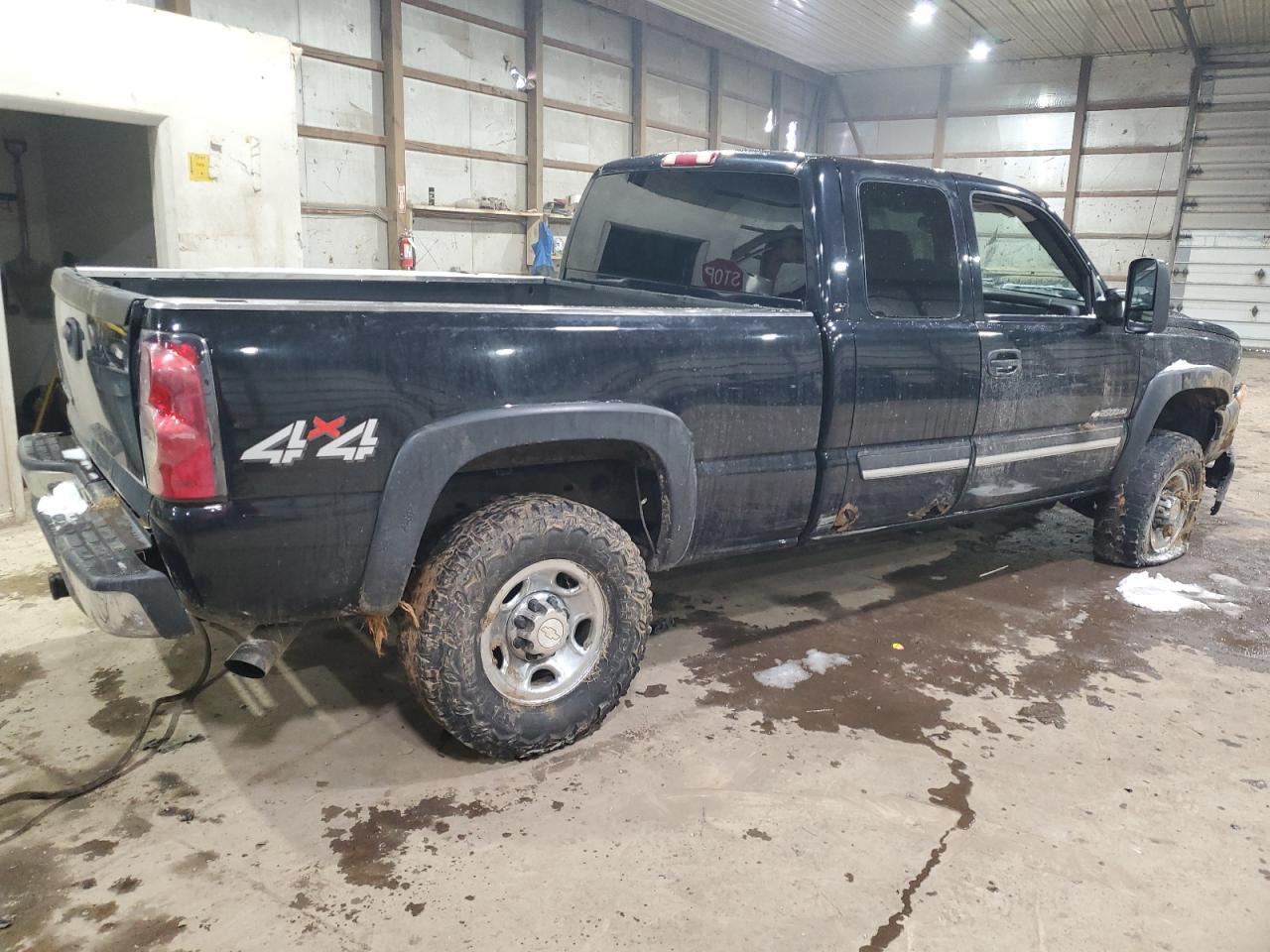 2007 Chevrolet Silverado - Image 3