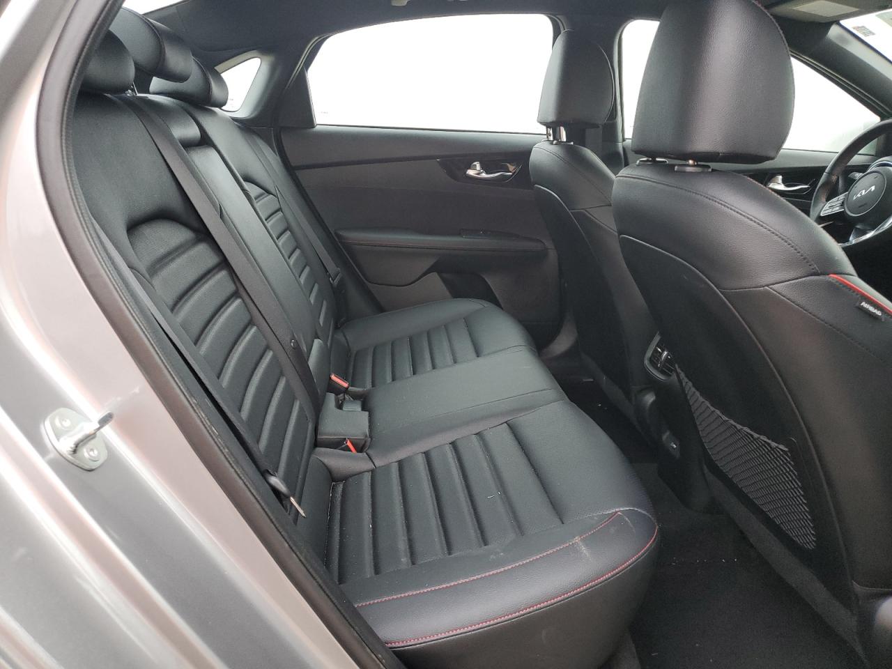 2024 Kia Forte - Image 10