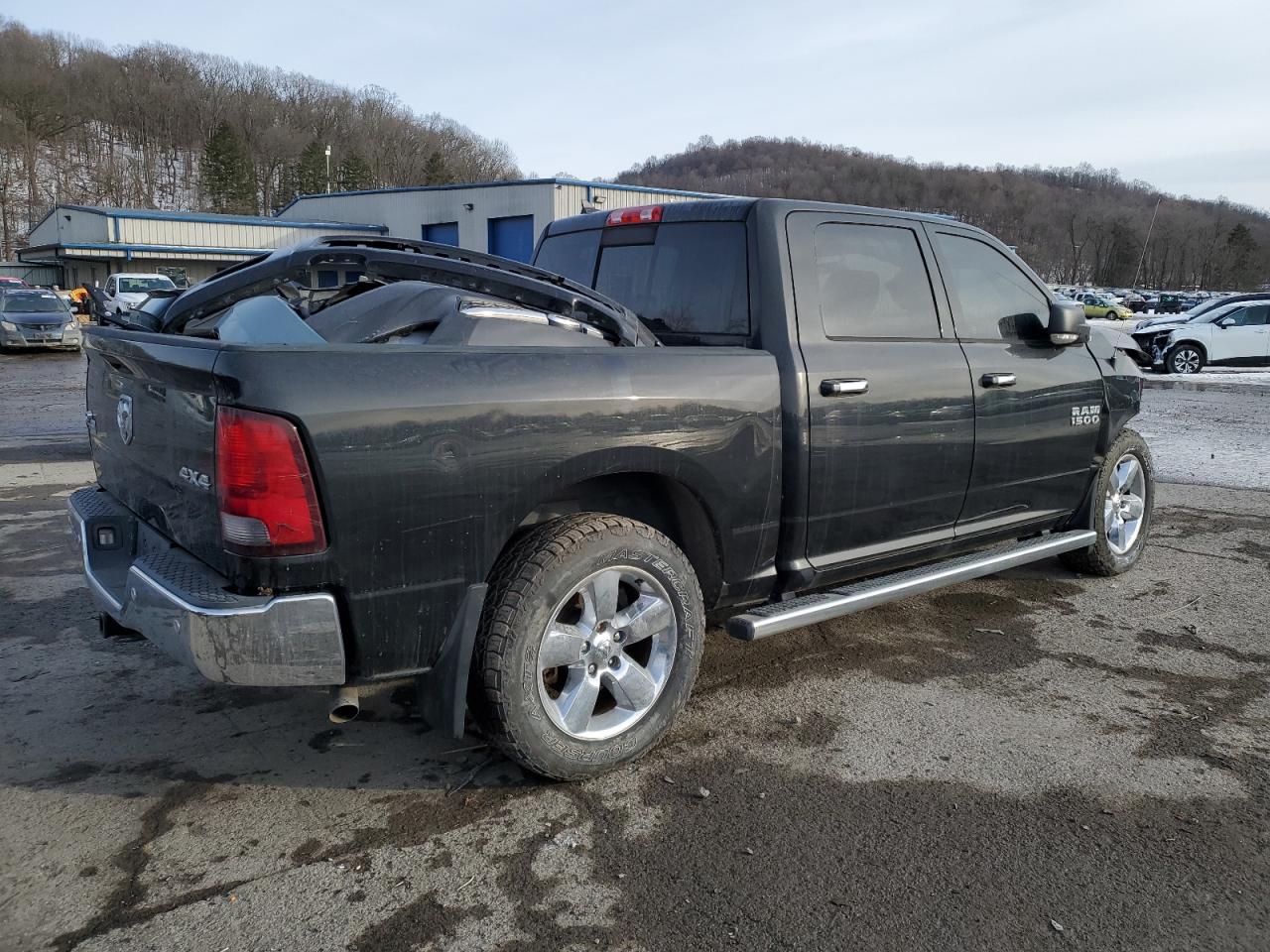 2017 RAM 1500 - Image 3