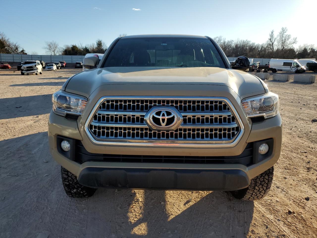 2017 Toyota Tacoma - Image 5