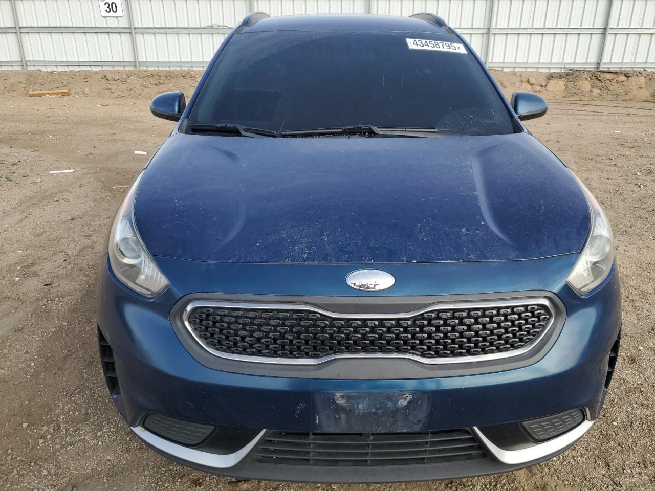 2017 Kia Niro - Image 5