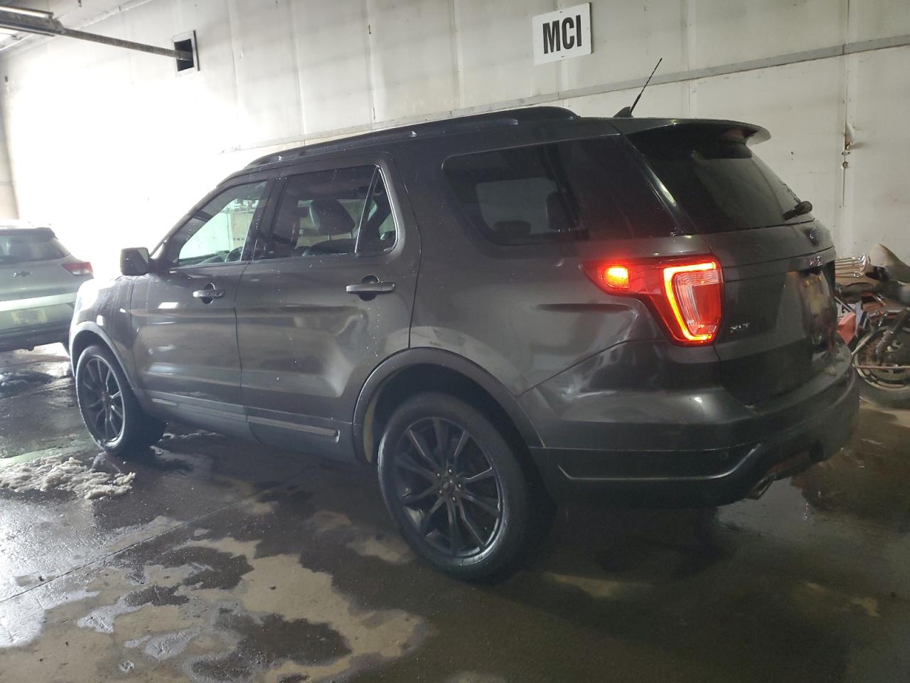 2018 Ford Explorer - Image 2