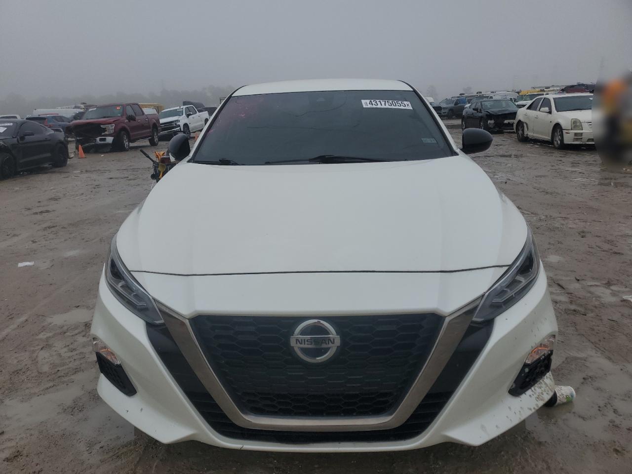 2020 Nissan Altima - Image 5