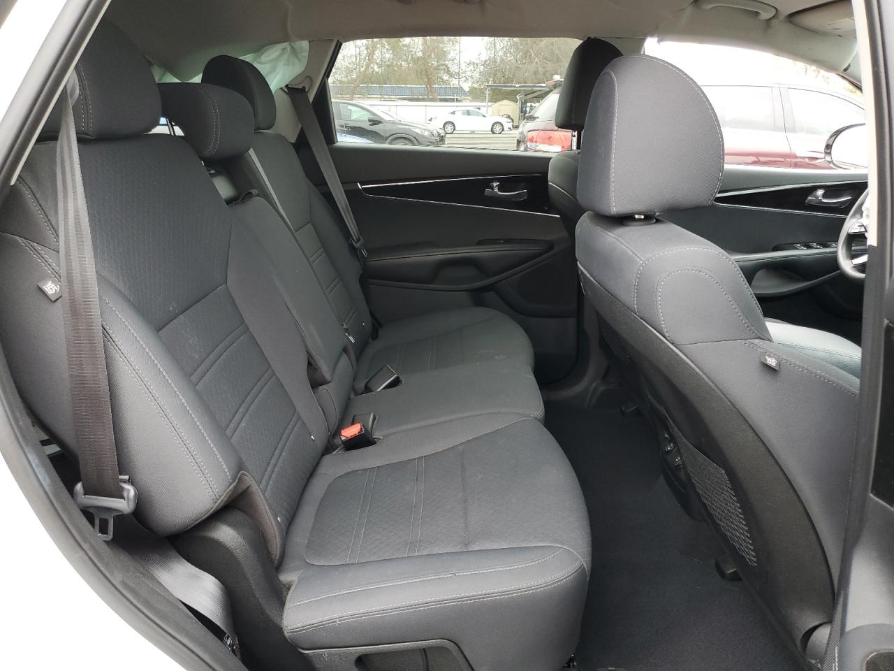 2019 Kia Sorento - Image 12