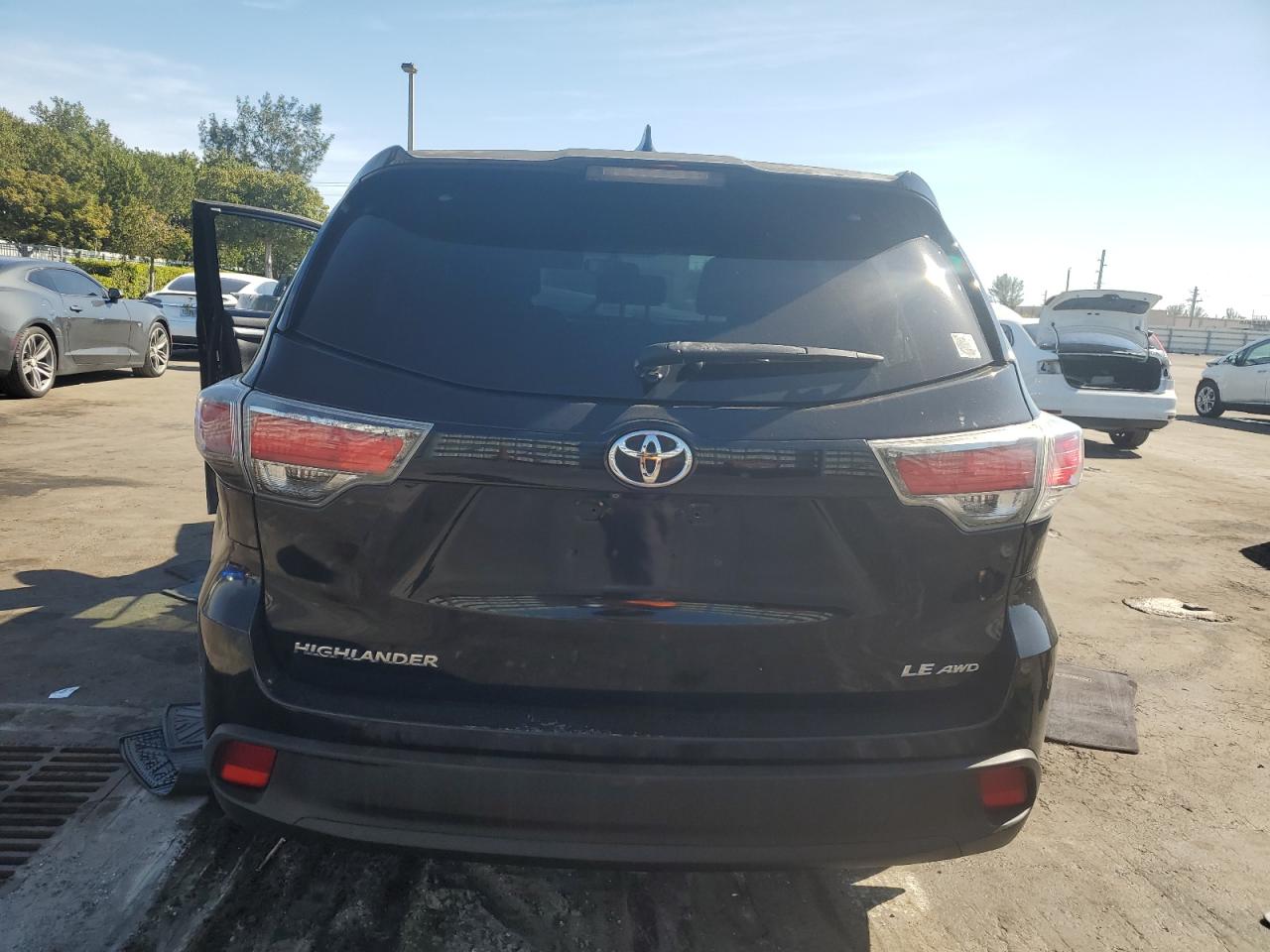 2015 Toyota Highlander - Image 6