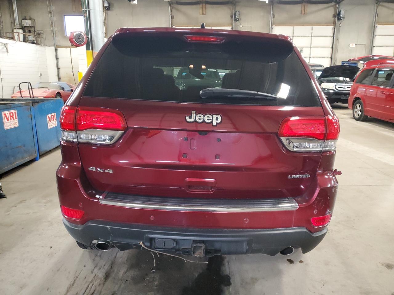 2018 Jeep Grand Cherokee - Image 6