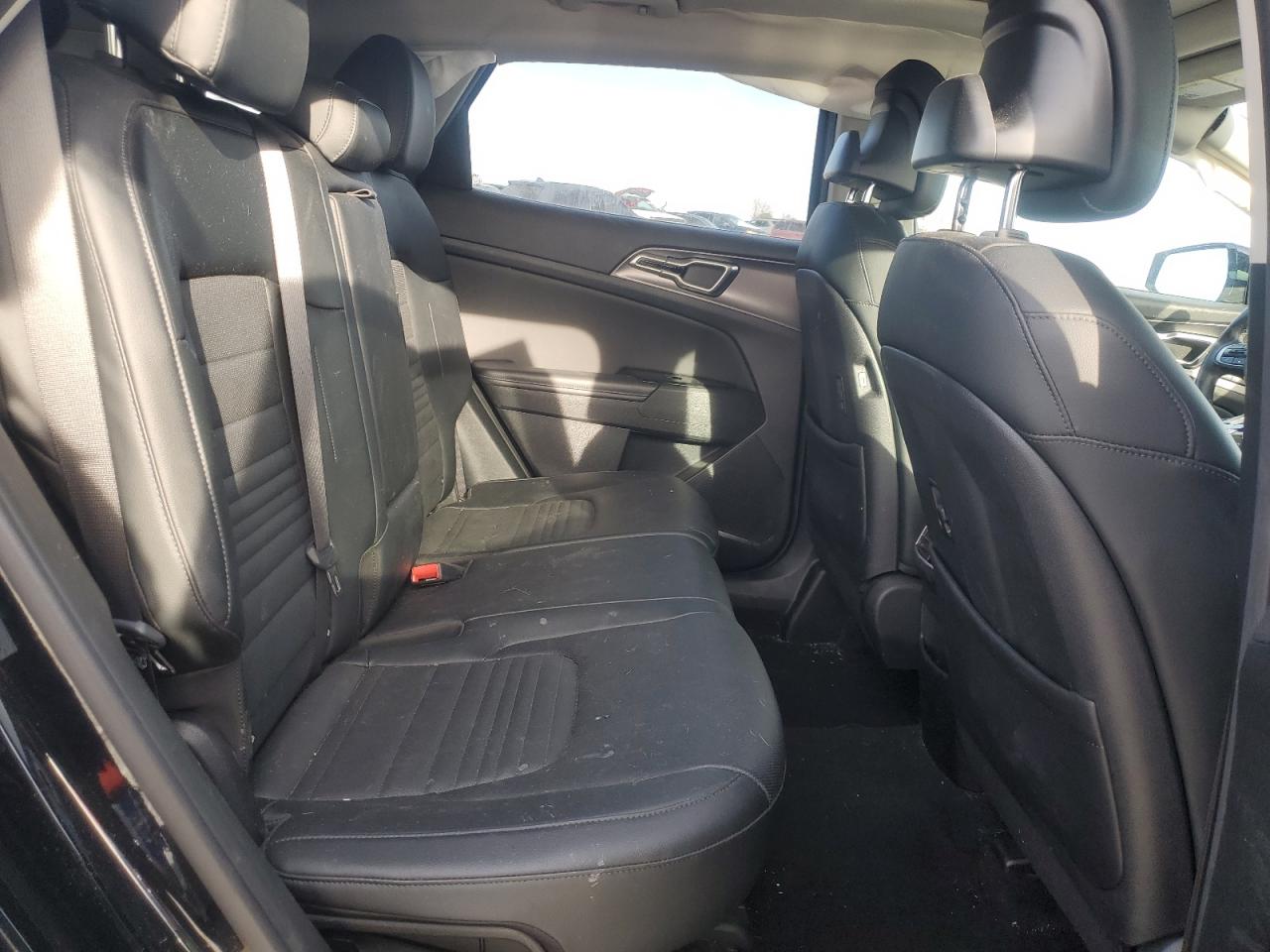 2023 Kia Sportage - Image 11