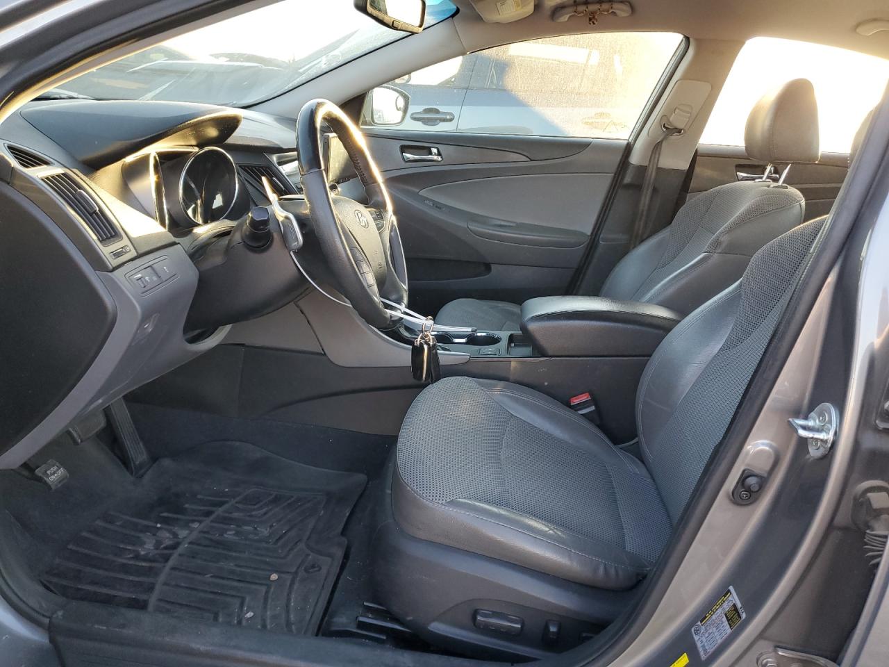 2013 Hyundai Sonata - Image 7