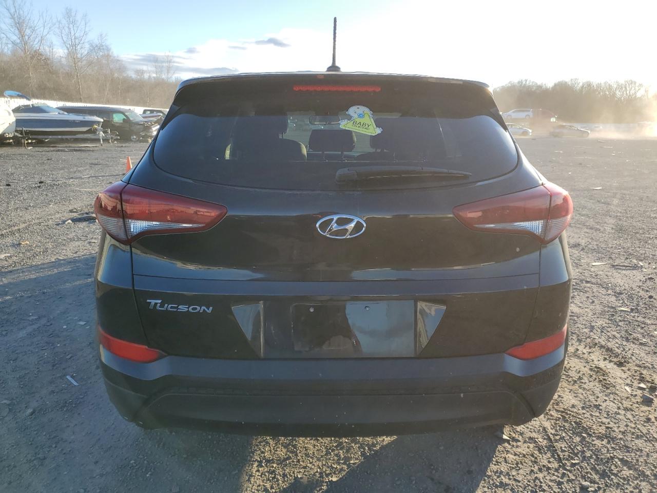 2017 Hyundai Tucson - Image 6