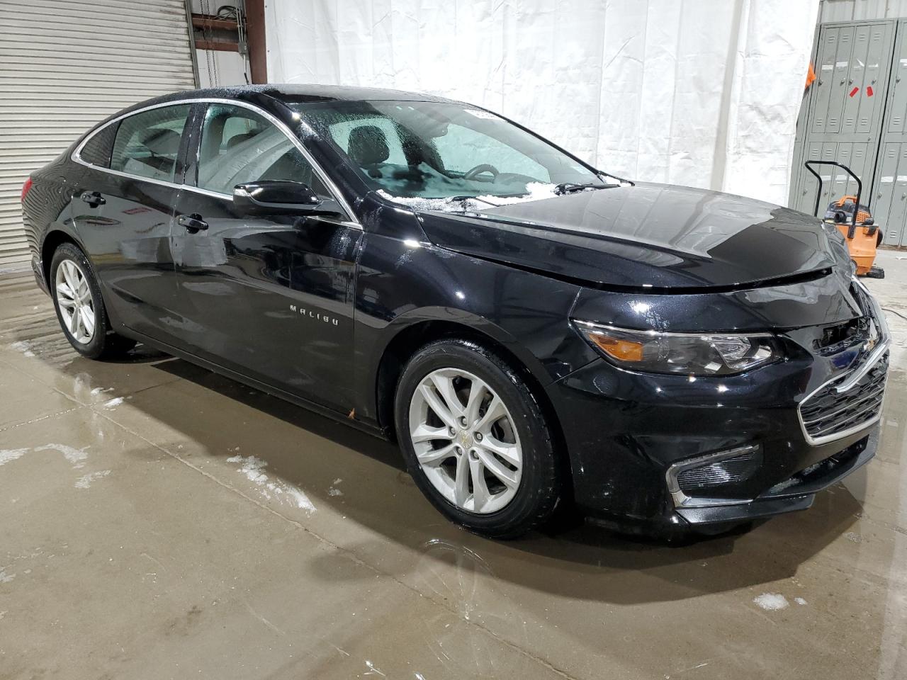 2017 Chevrolet Malibu - Image 4