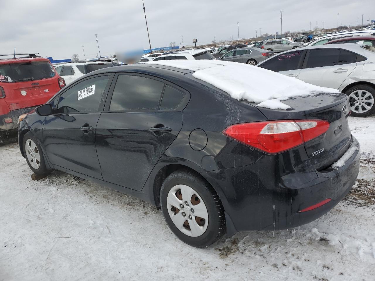 VIN KNAFK4A64F5272168 2015 KIA FORTE no.2