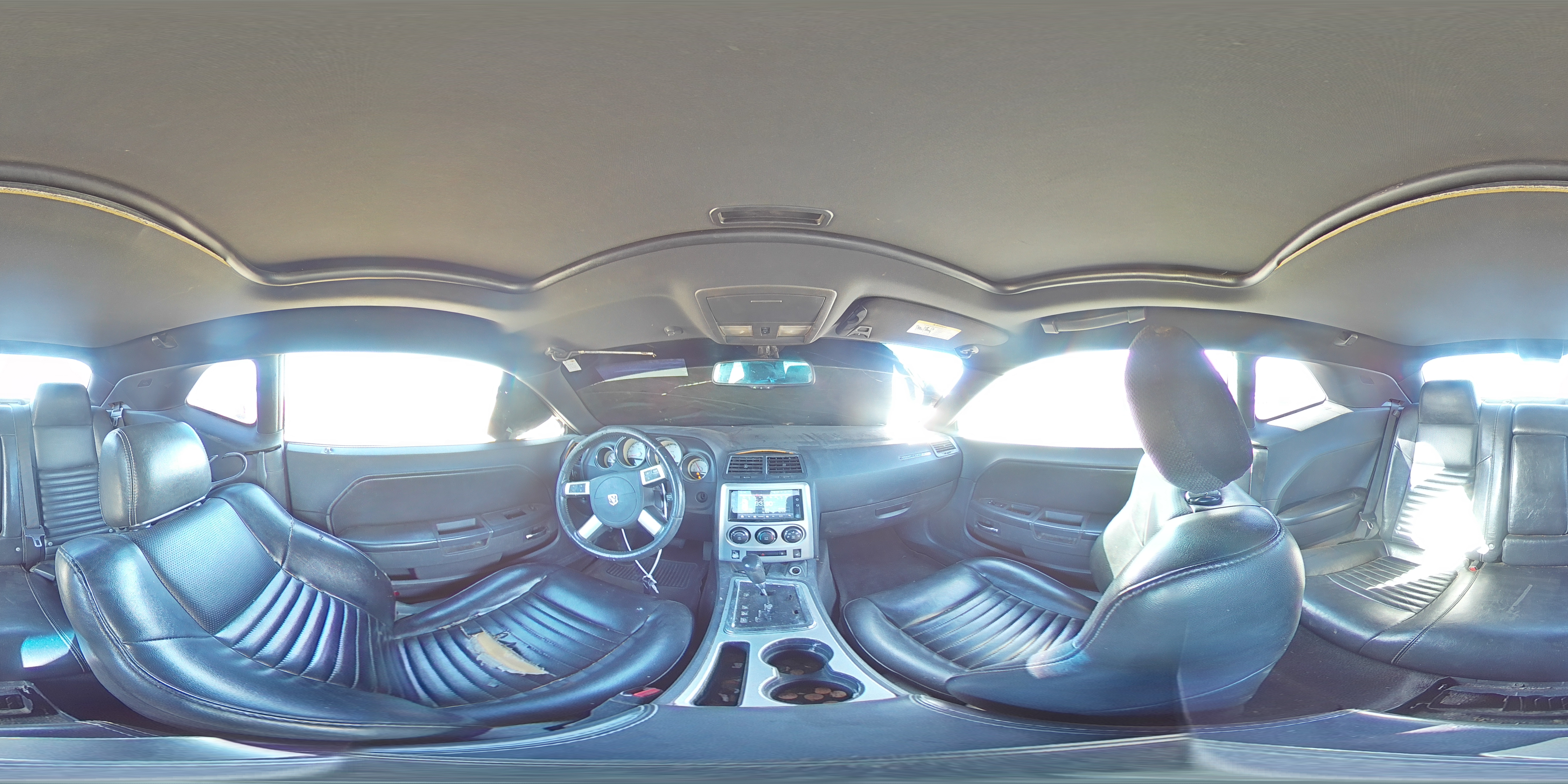 2010 Dodge Challenger - Image 13