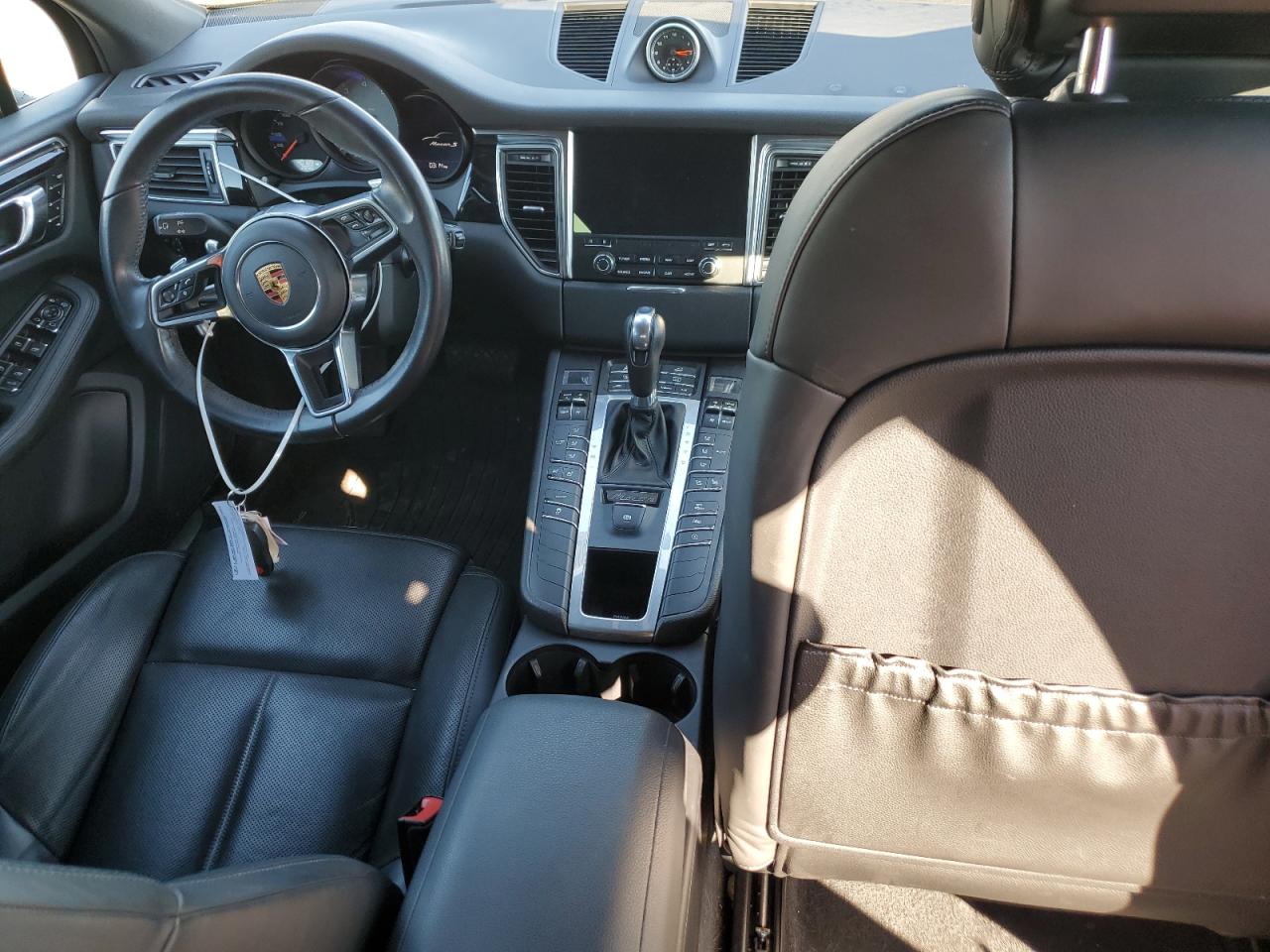 2018 Porsche Macan - Image 8