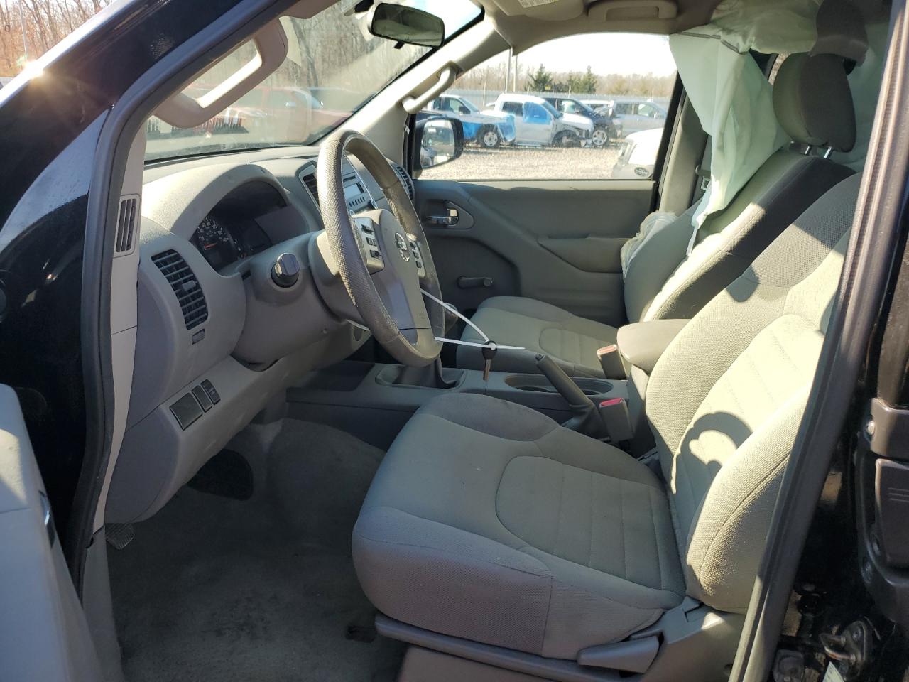 2015 Nissan Navara (Frontier) - Image 7