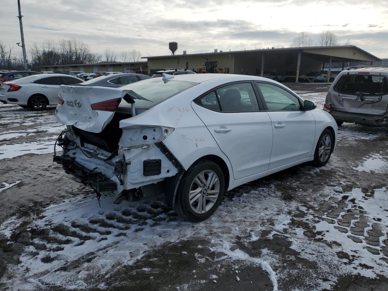 2019 Hyundai Elantra - Image 3