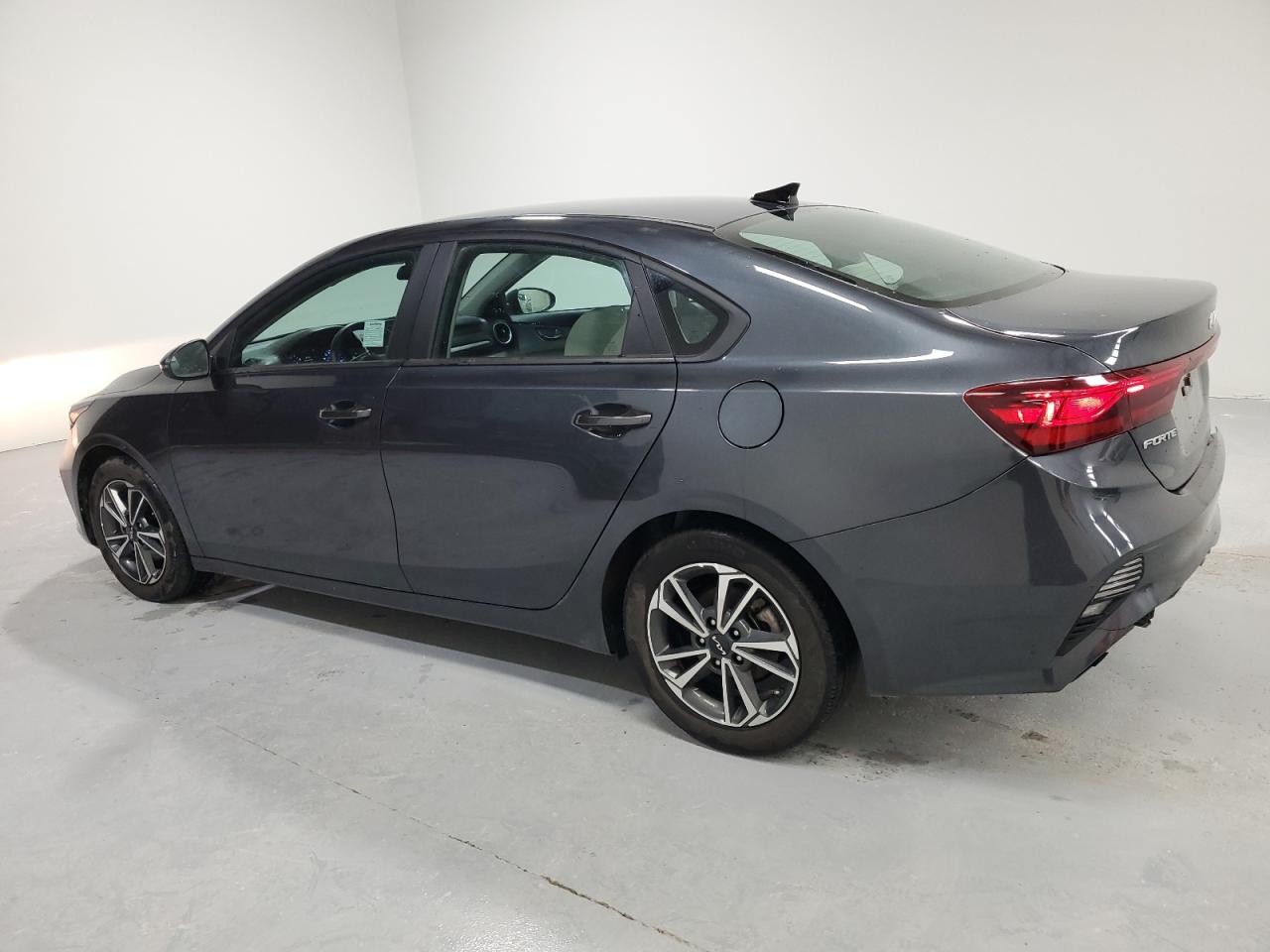 2023 Kia Forte - Image 2
