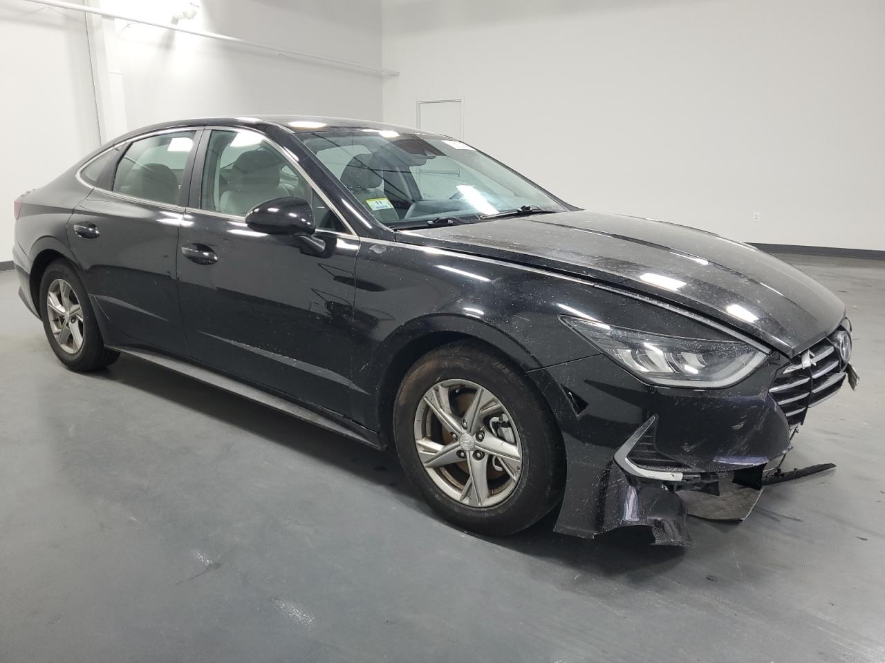 2021 Hyundai Sonata - Image 4