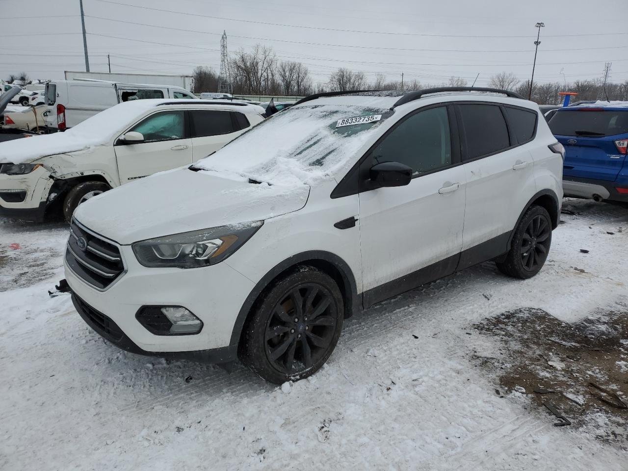 VIN 1FMCU0G96HUB99125 2017 FORD ESCAPE no.1