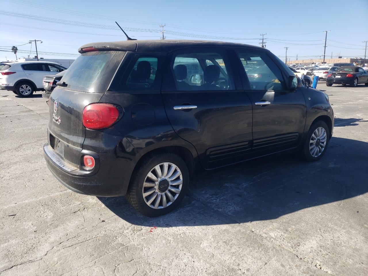 VIN ZFBCFABH4EZ020553 2014 FIAT 500 no.3