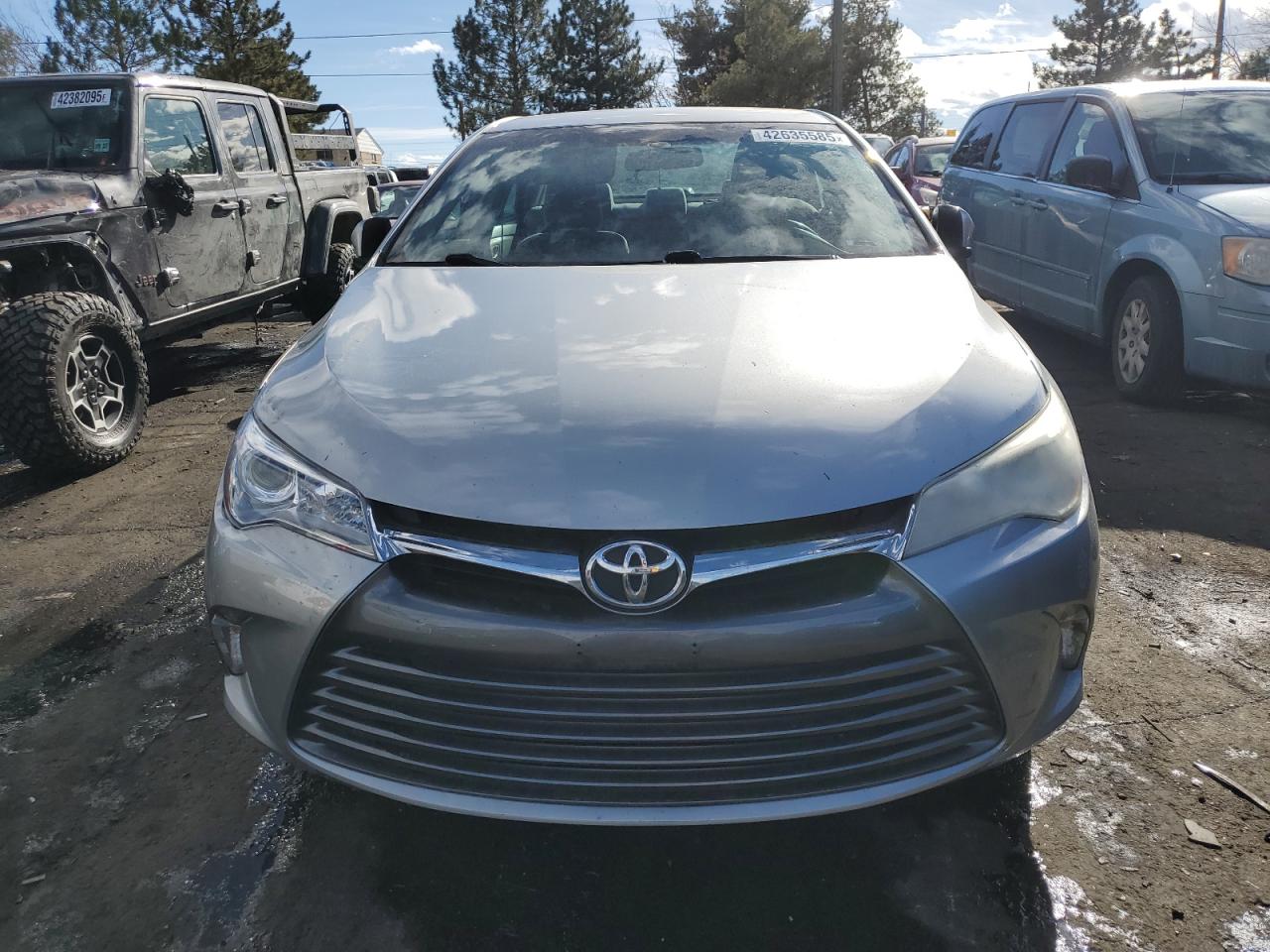 2016 Toyota Camry - Image 5