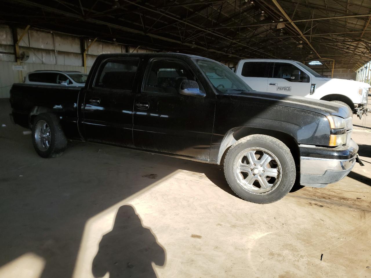 2006 Chevrolet Silverado - Image 4