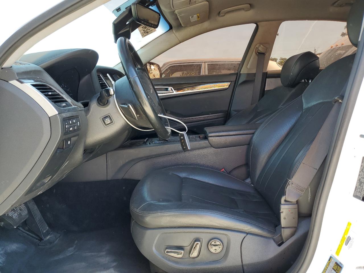 2019 Genesis G80 - Image 7