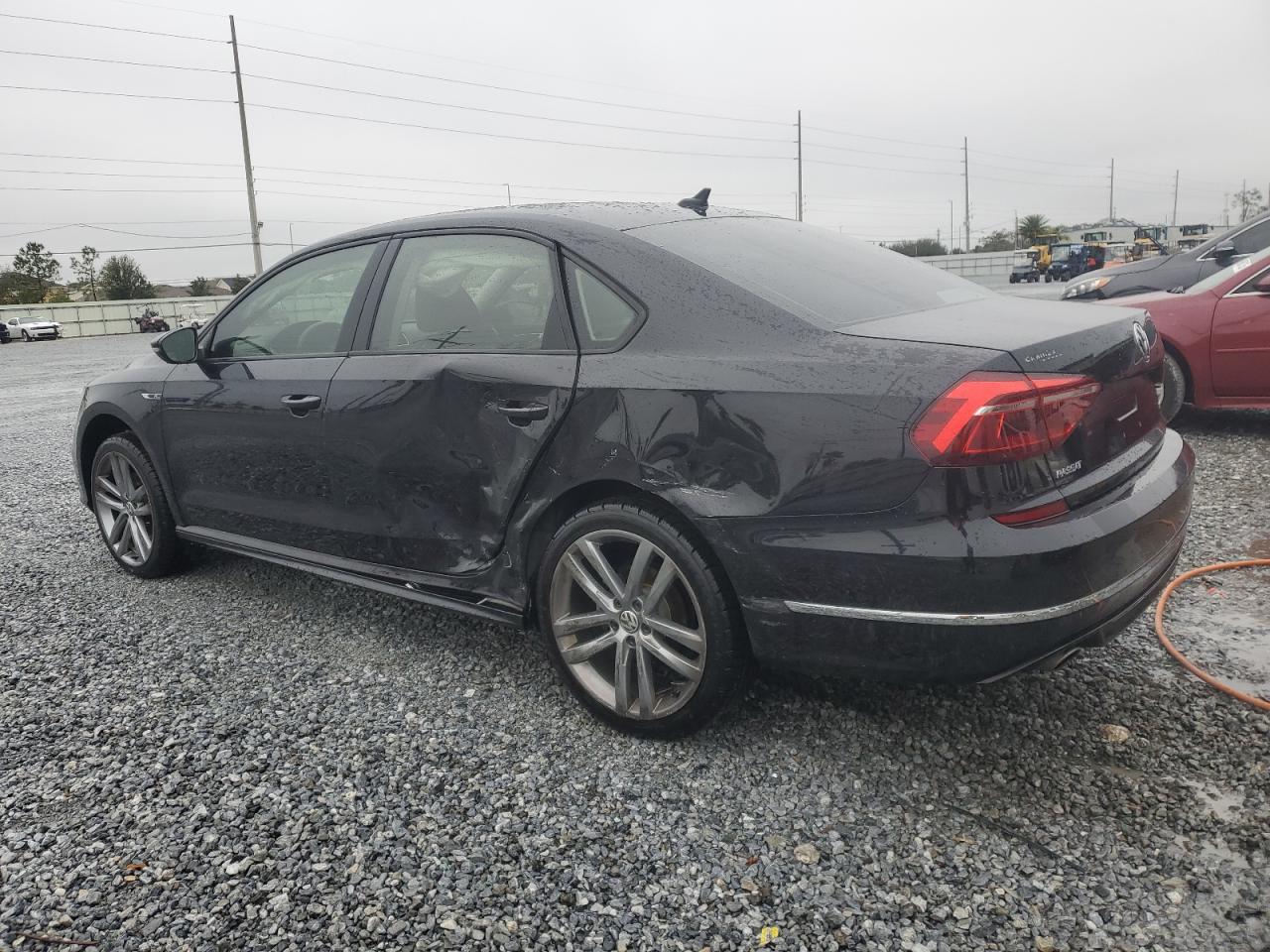 2018 Volkswagen Passat - Image 2