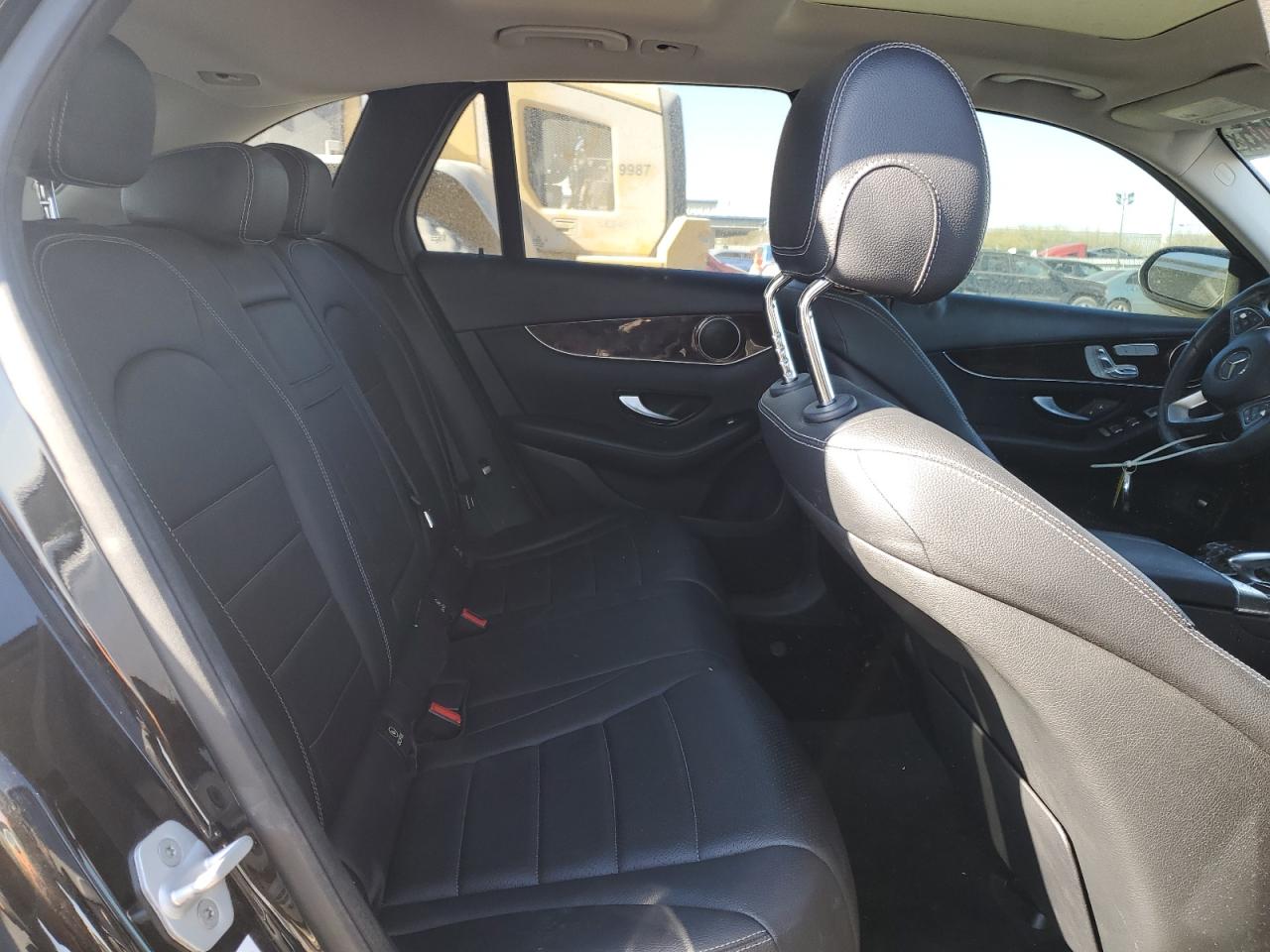 2016 Mercedes-Benz GLC - Image 11