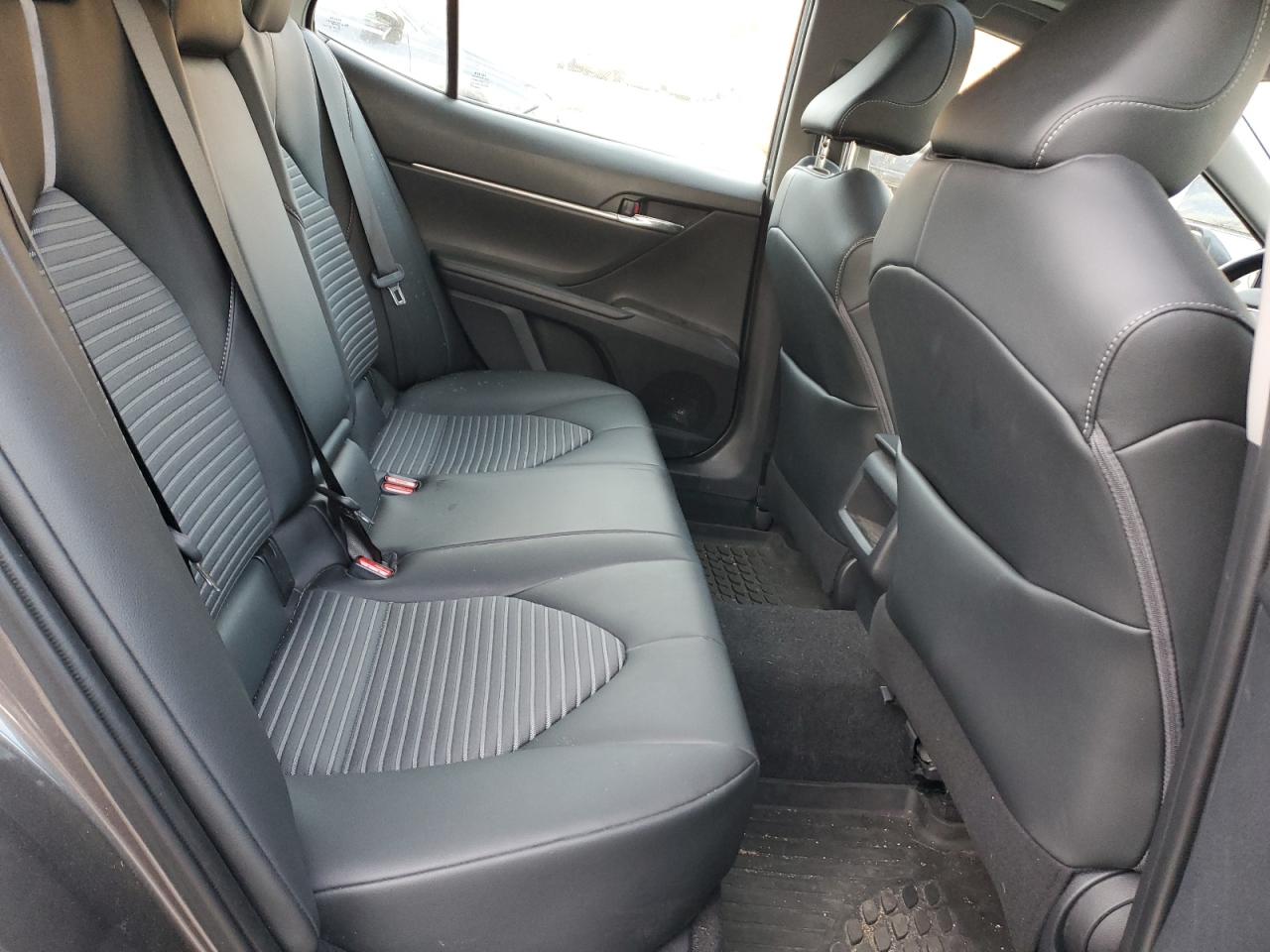 2021 Toyota Camry - Image 10