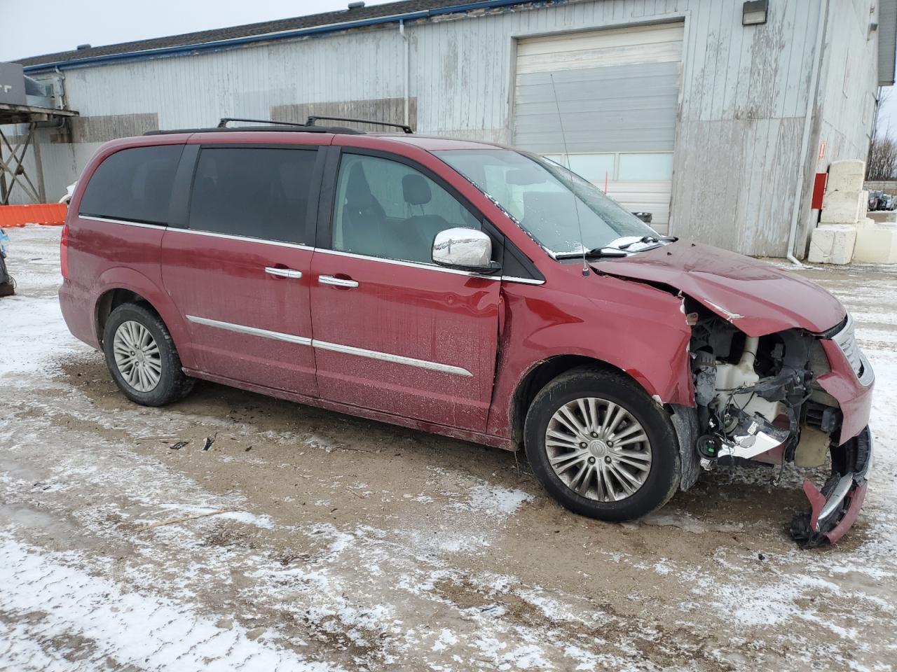 2015 Chrysler Town & Country - Image 4