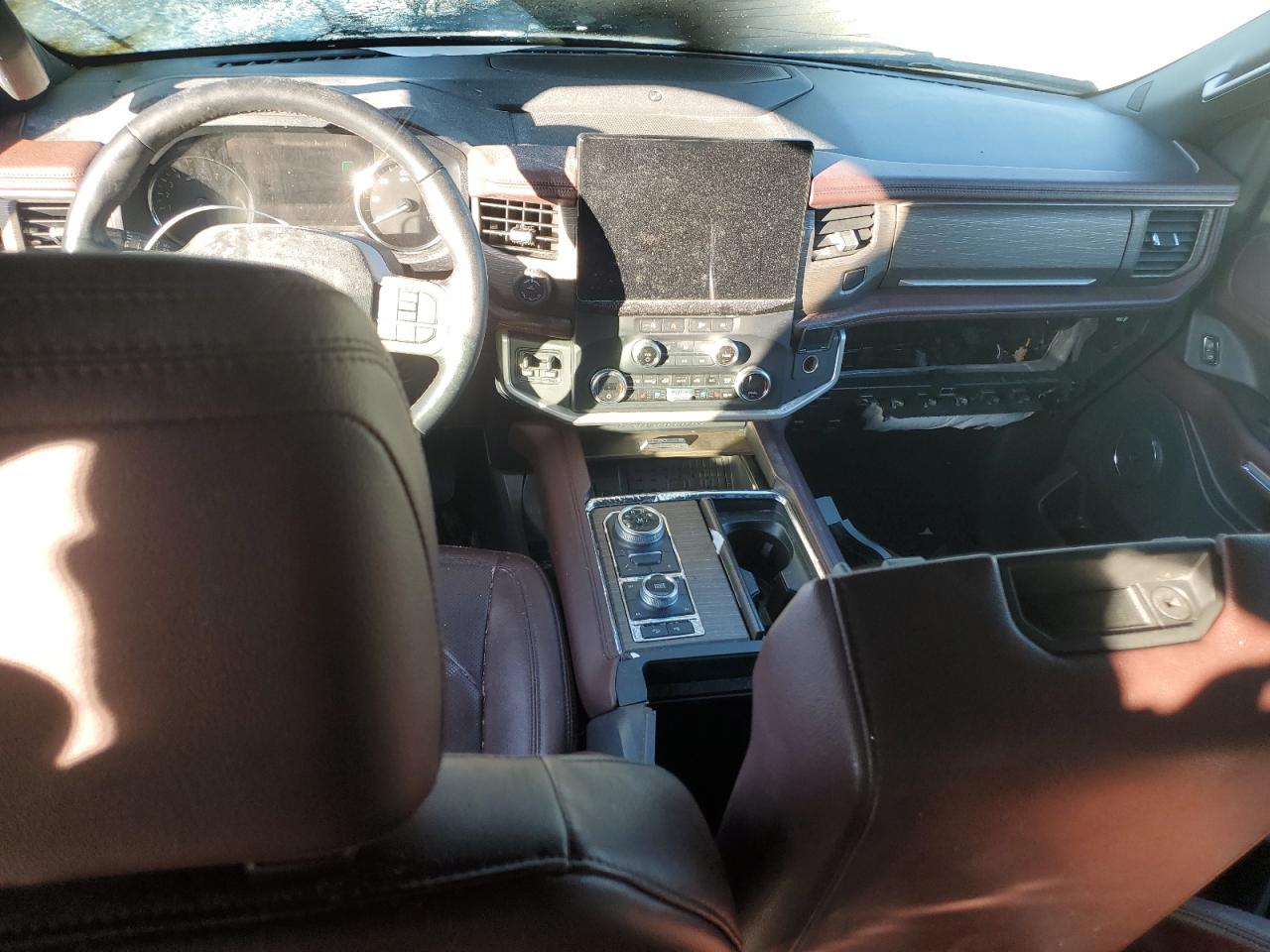 2023 Ford Expedition - Image 8
