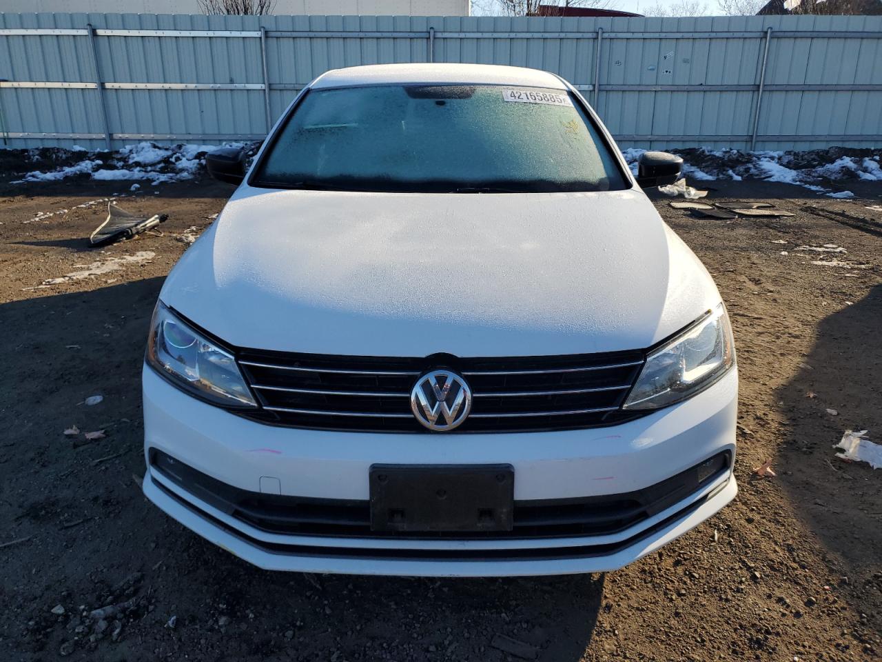 2015 Volkswagen Jetta - Image 5