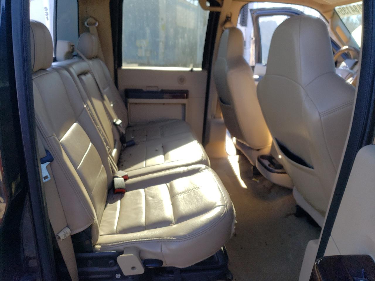 2008 Ford F250 - Image 11