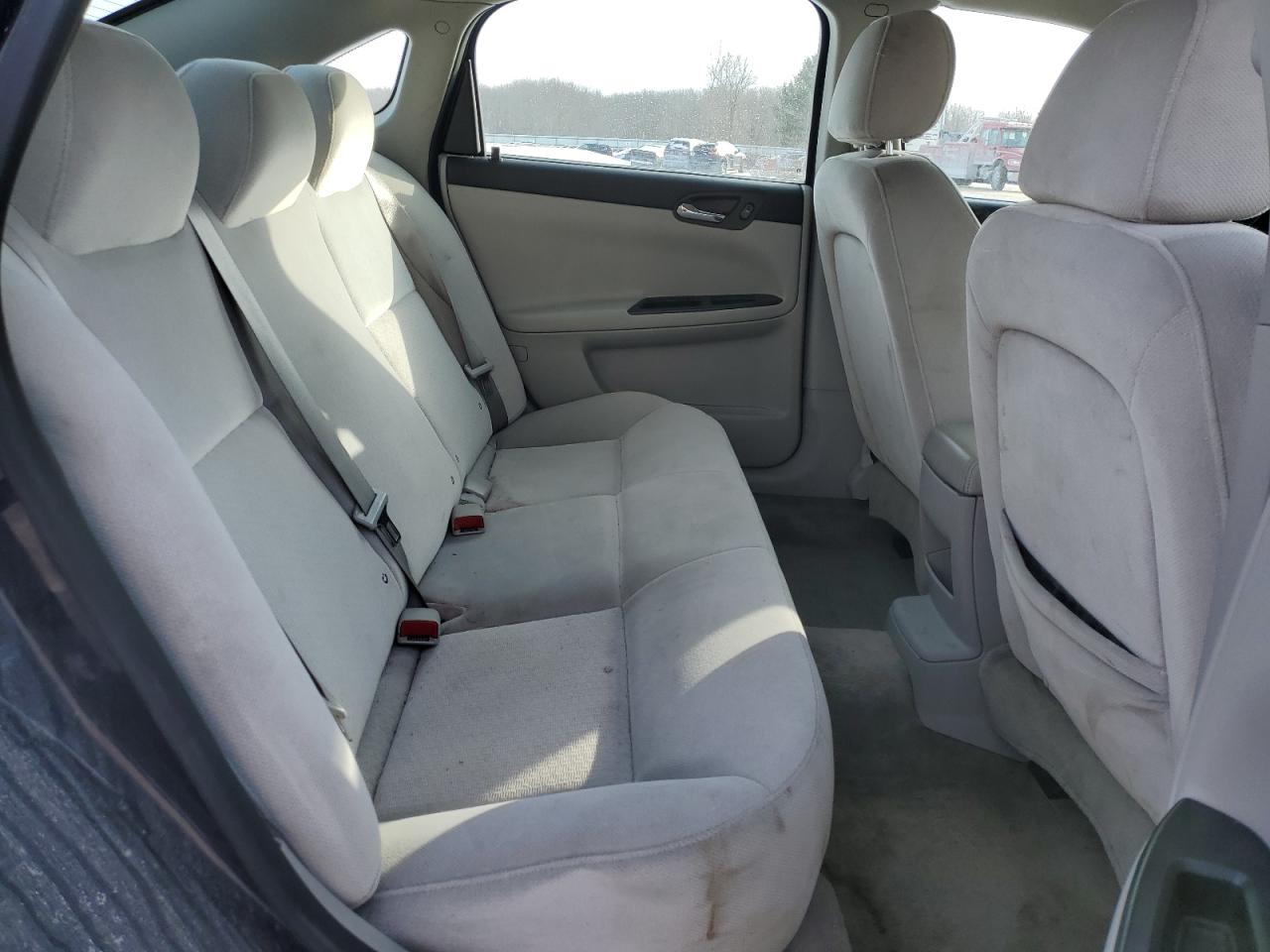 2007 Chevrolet Impala - Image 10