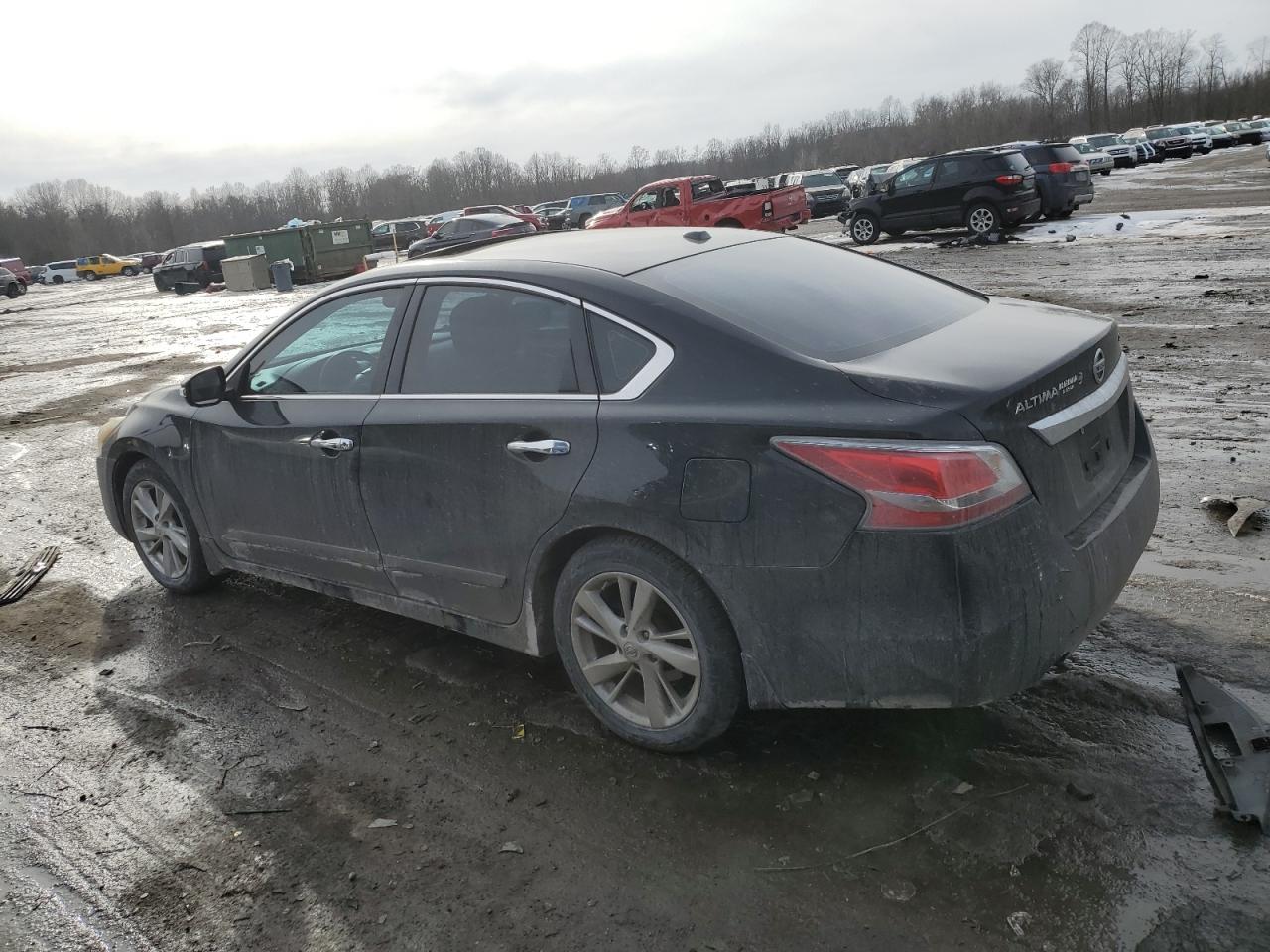2015 Nissan Altima - Image 2
