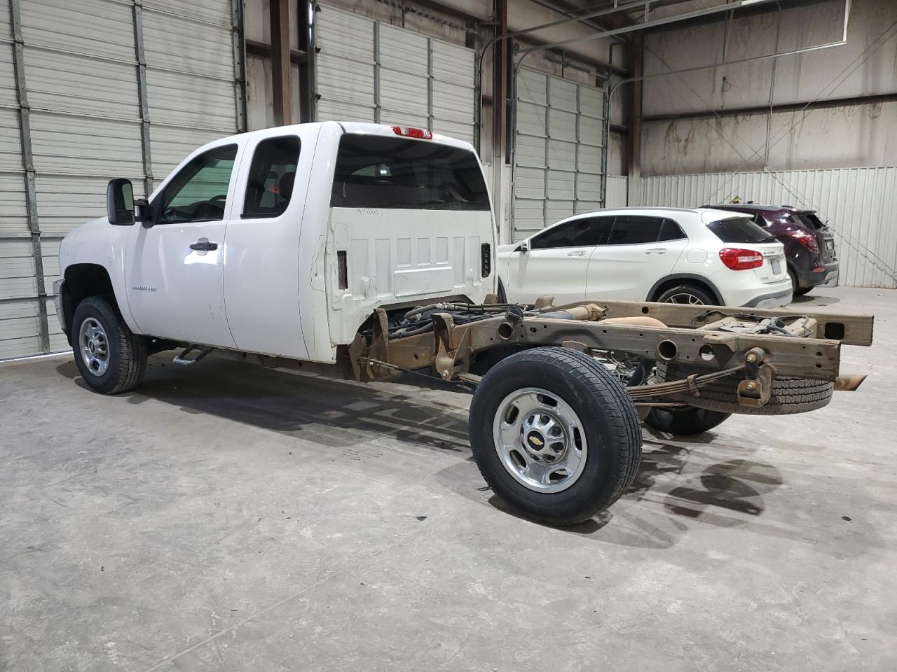 2011 Chevrolet Silverado - Image 2