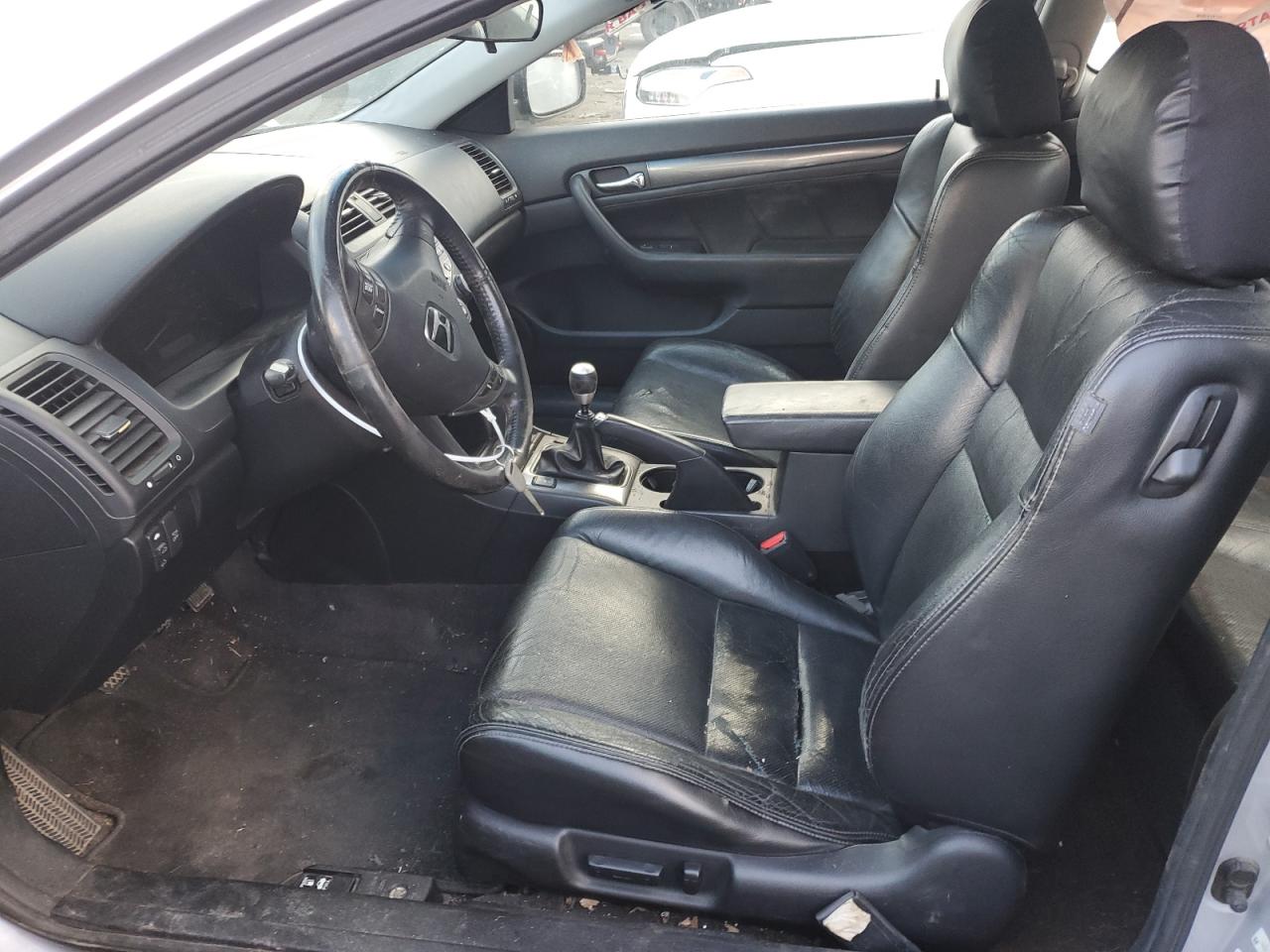 2004 Honda Accord - Image 7