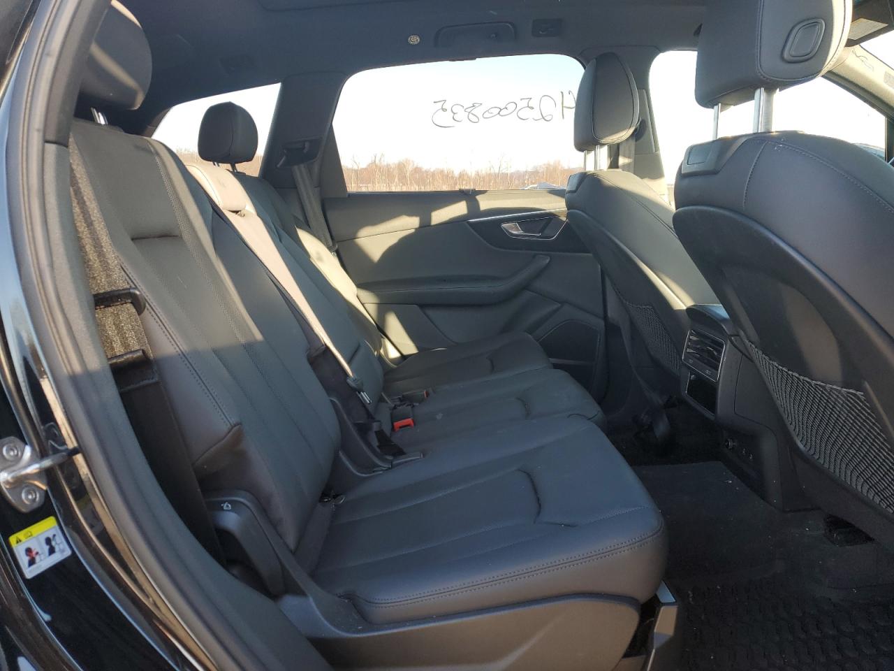 2022 Audi Q7 - Image 11