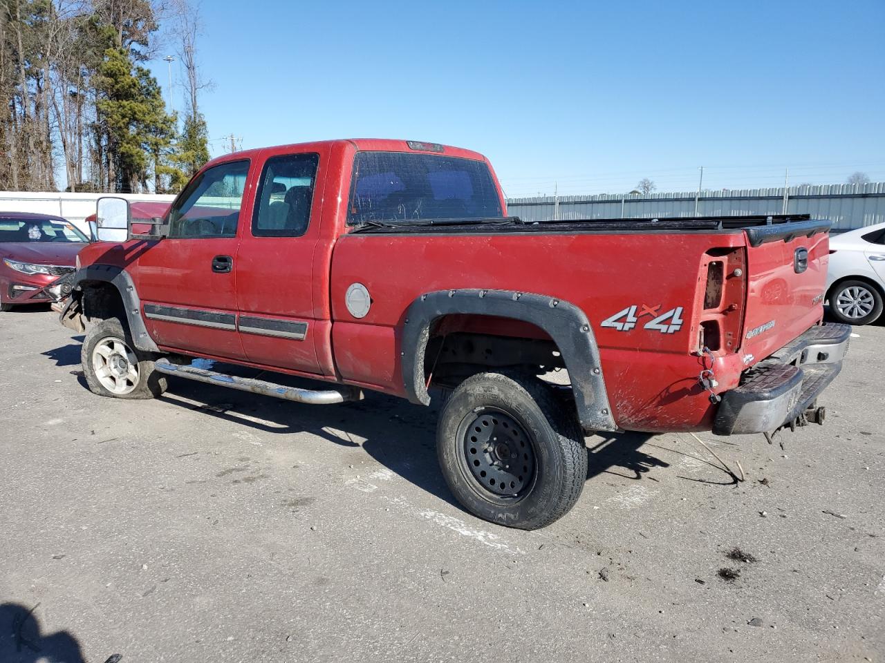 2004 Chevrolet Silverado - Image 2