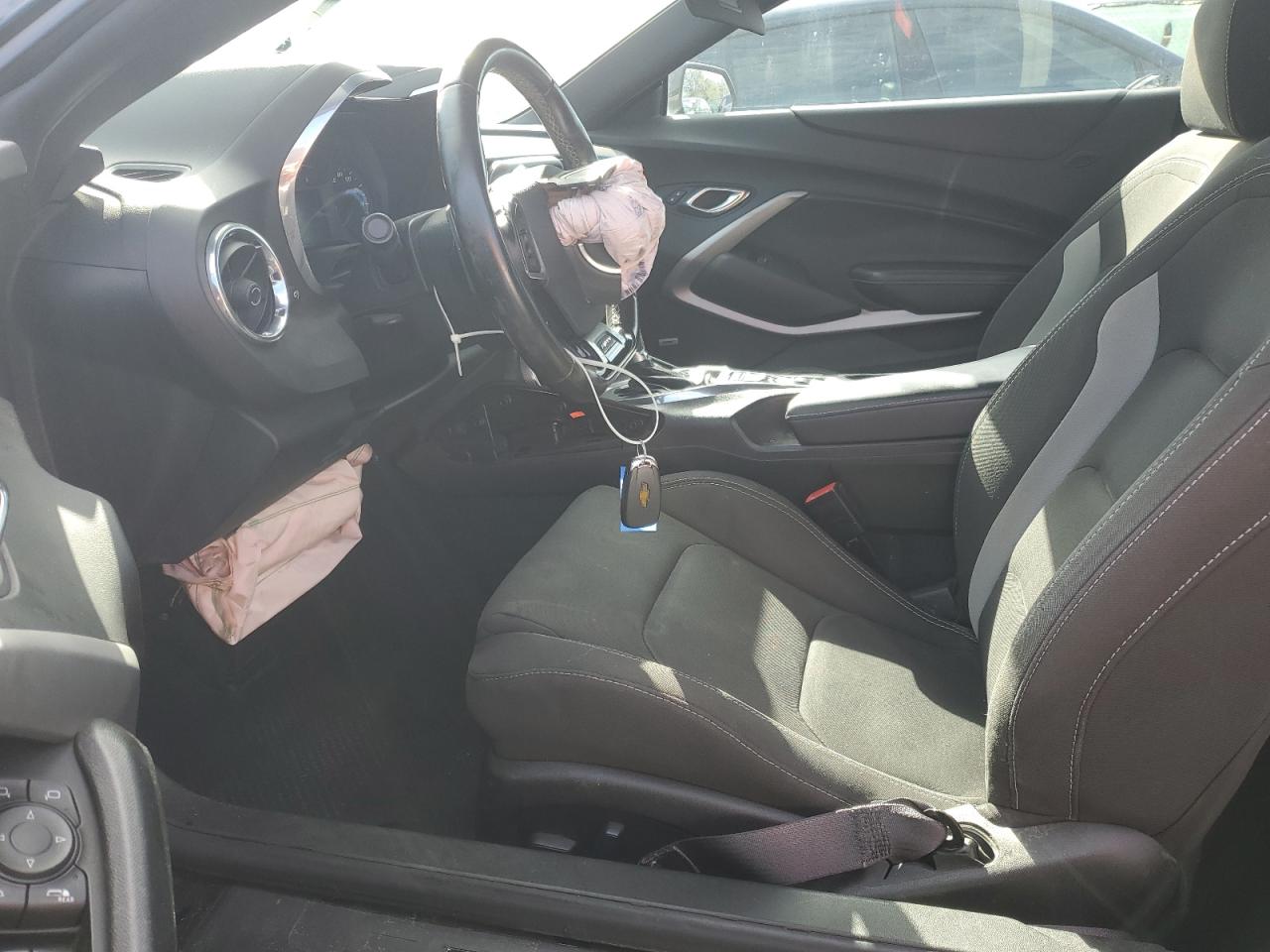 2017 Chevrolet Camaro - Image 7