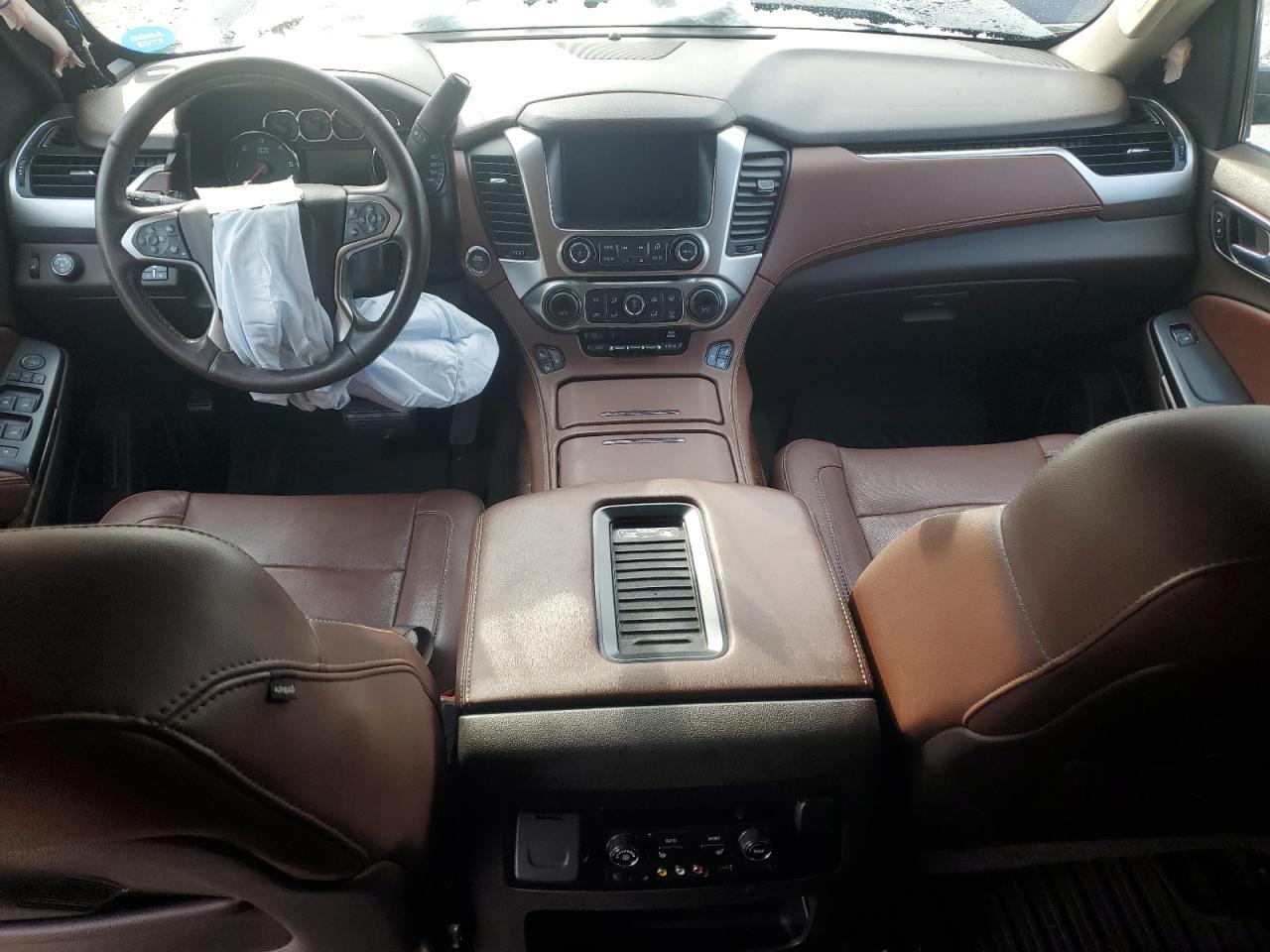 2015 Chevrolet Suburban - Image 8