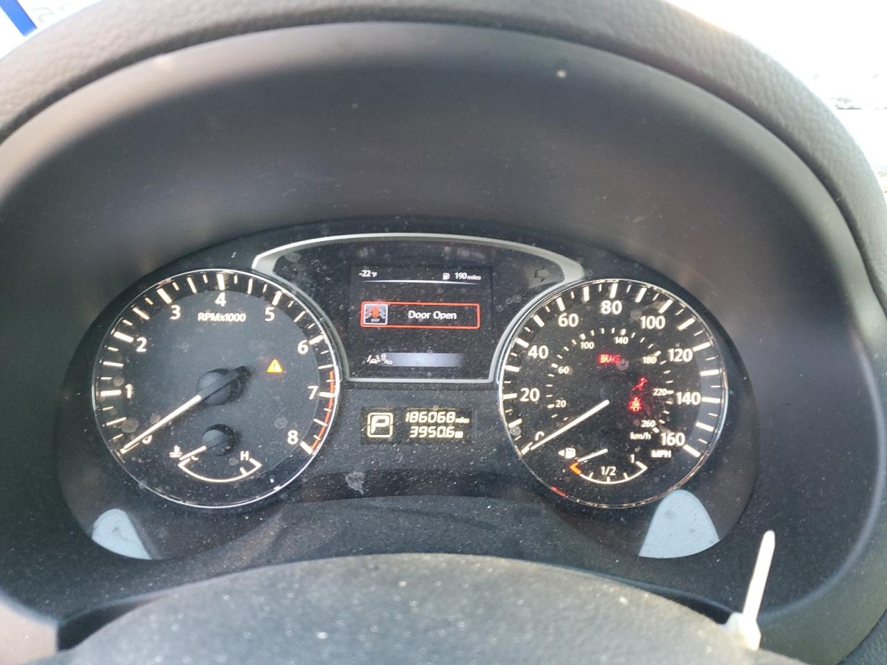 2015 Nissan Altima - Image 9