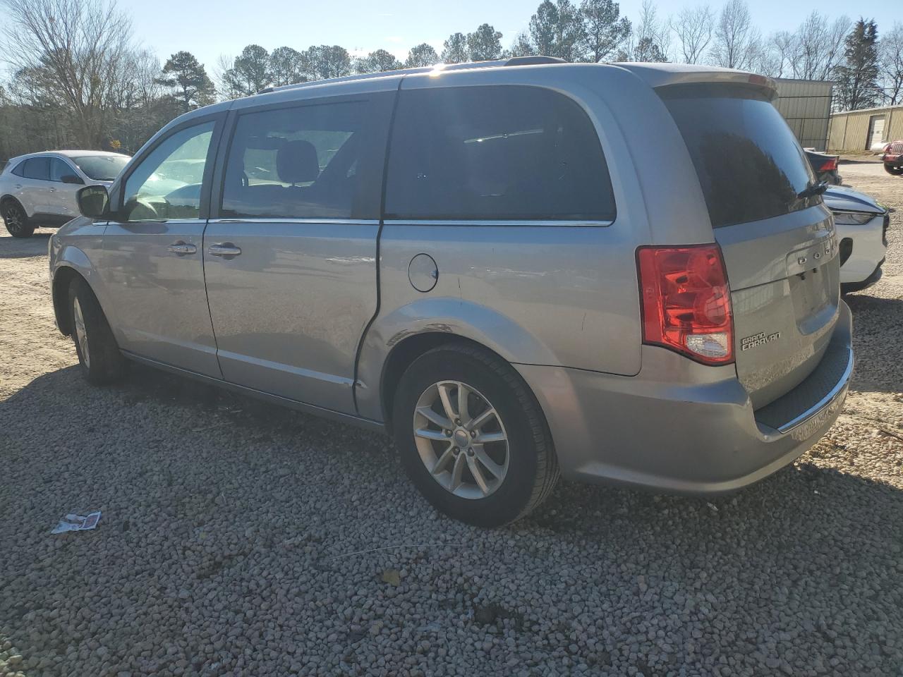 2019 Dodge Caravan - Image 2