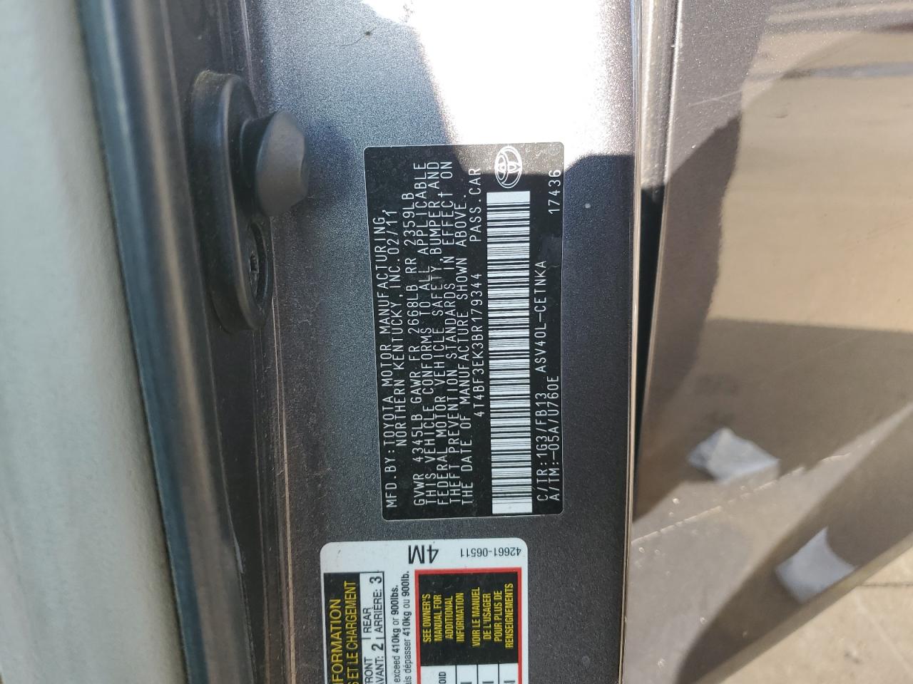 2011 Toyota Camry - Image 12