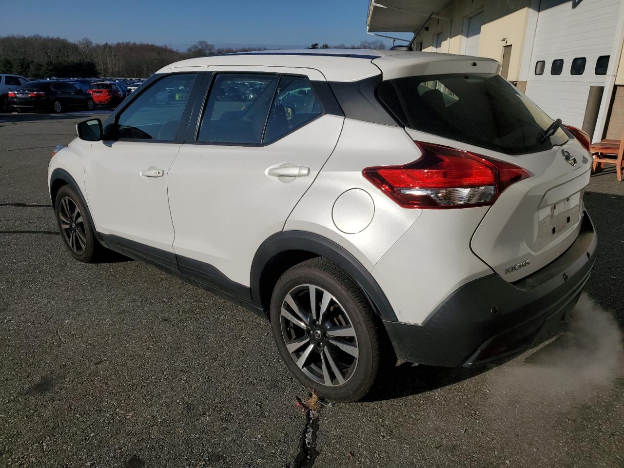 2020 Nissan Kicks - Image 2