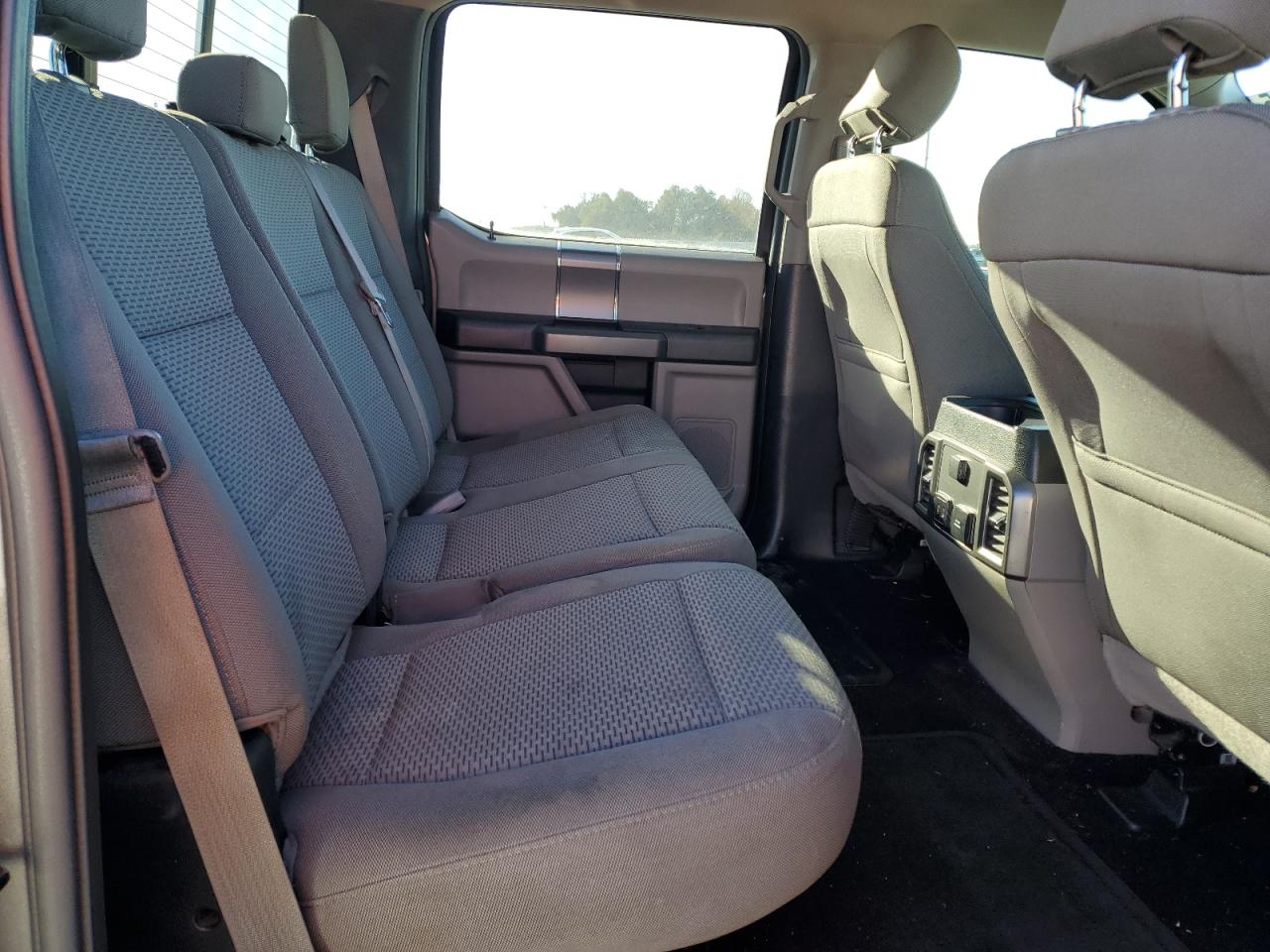 2017 Ford F-150 - Image 10