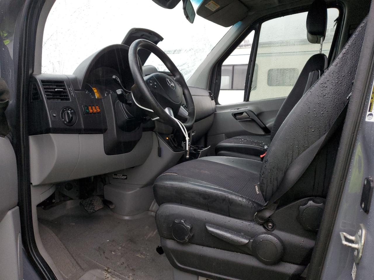 2016 Mercedes-Benz Sprinter - Image 7