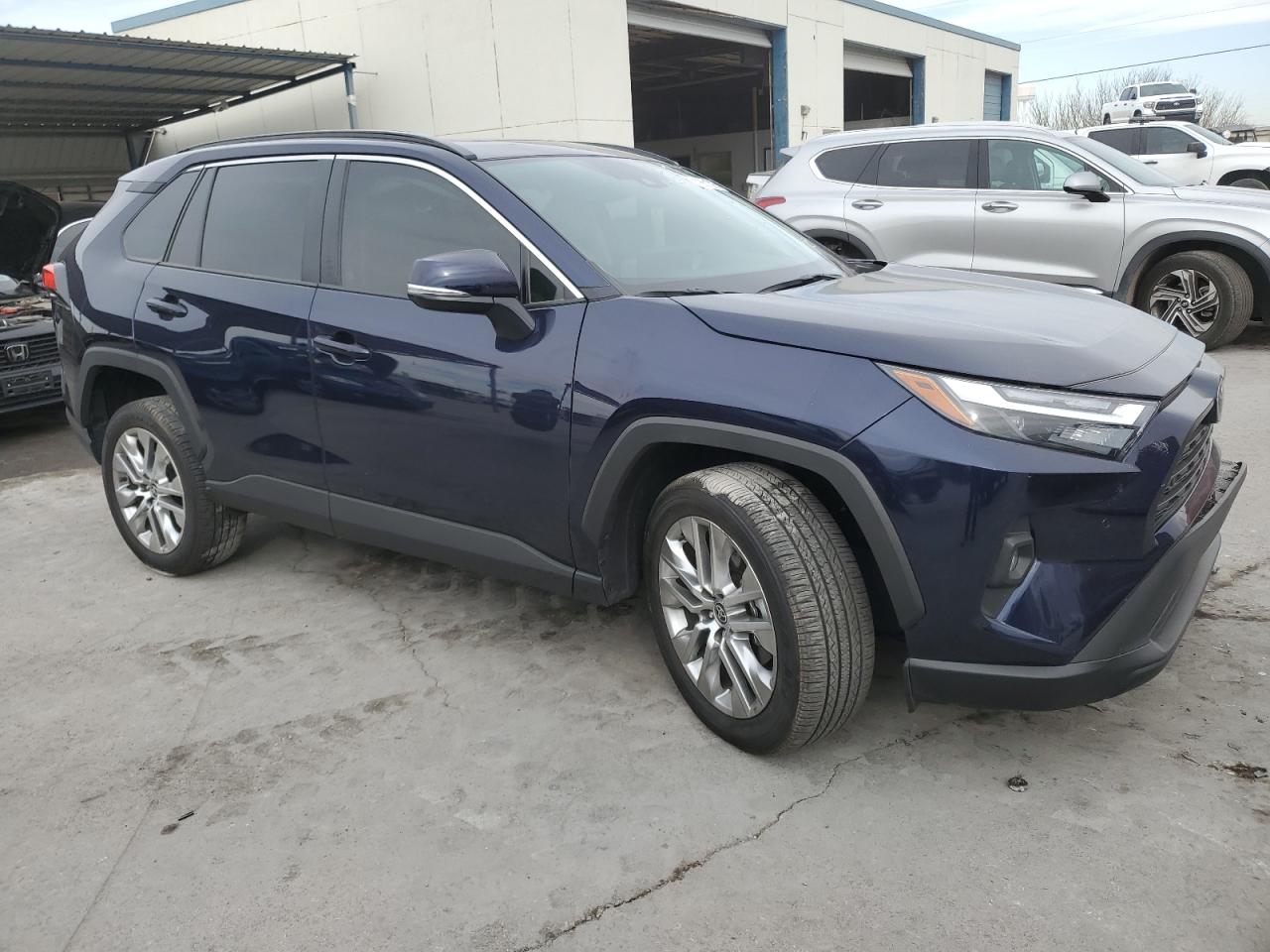 2024 Toyota RAV 4 - Image 4